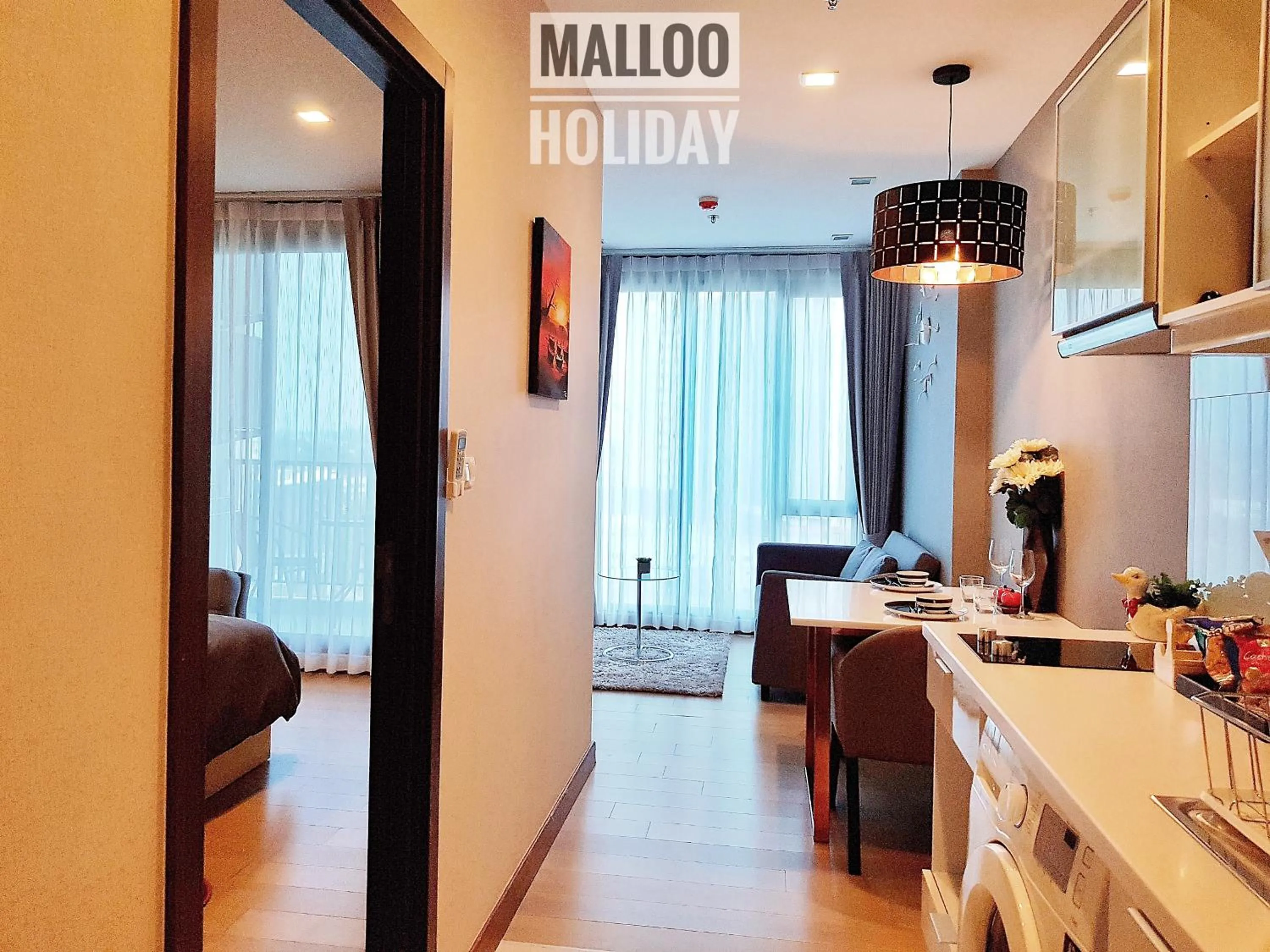 Astra Suites Night Bazaar