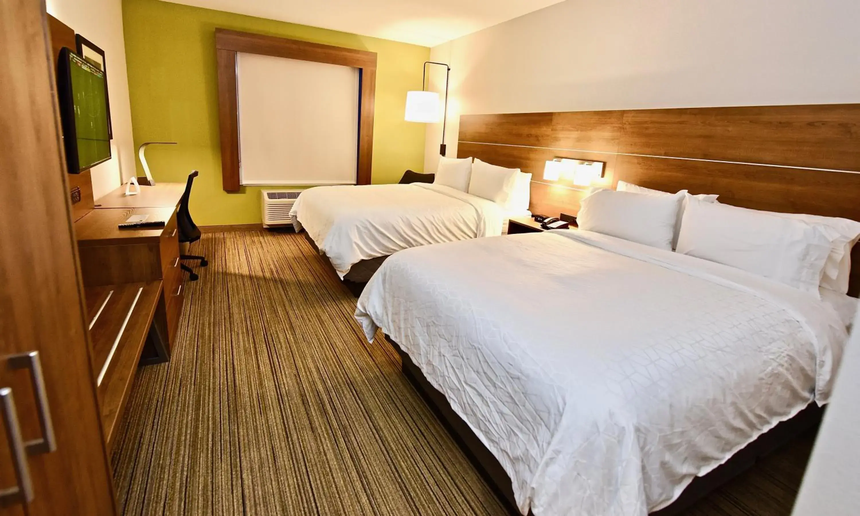 Queen Room with Two Queen Beds - Mobility Access Tub/Non-Smoking in Holiday Inn Express & Suites - Perryville I-55, an IHG Hotel Queen Room with Two Queen Beds - Mobility Access Tub/Non-Smoking in Holiday Inn Express & Suites - Perryville I-55, an IHG Hotel