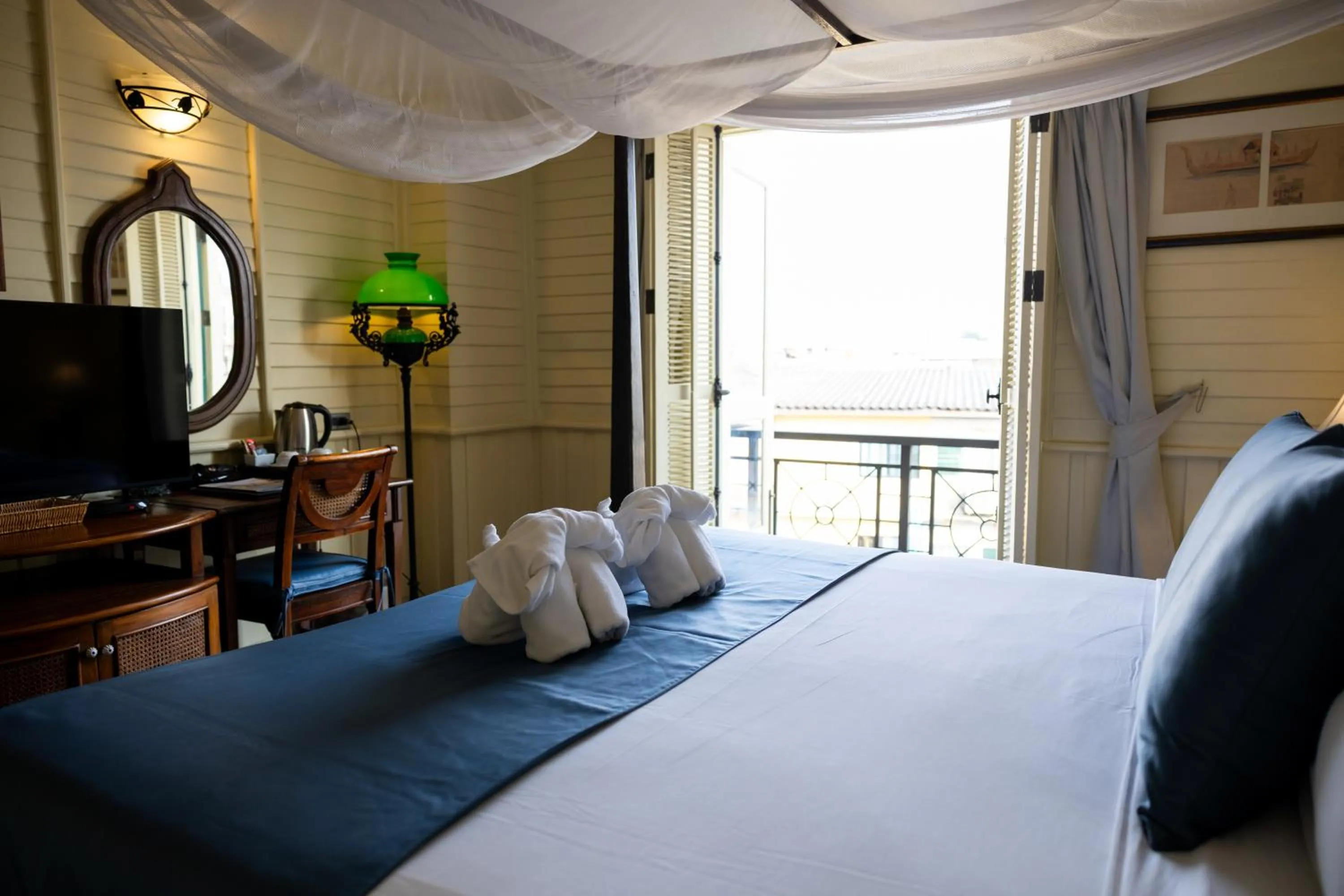 Bed in Buddy Lodge, Khaosan Road