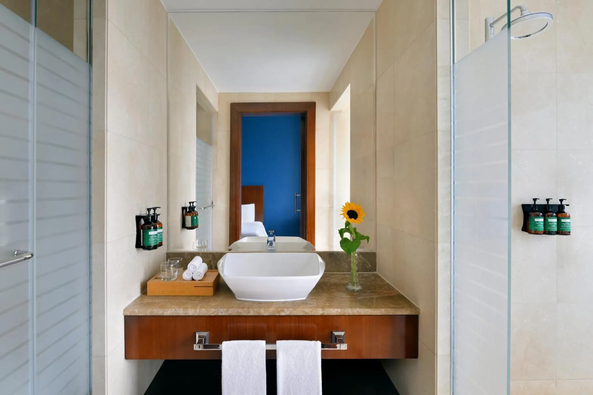 Bathroom in voco Dubai by IHG