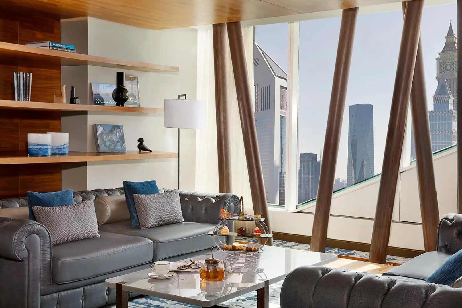 Communal lounge/ TV room in voco Dubai by IHG