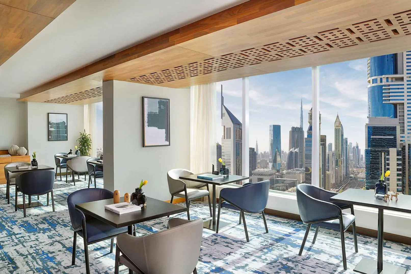 Restaurant/places to eat in voco Dubai by IHG