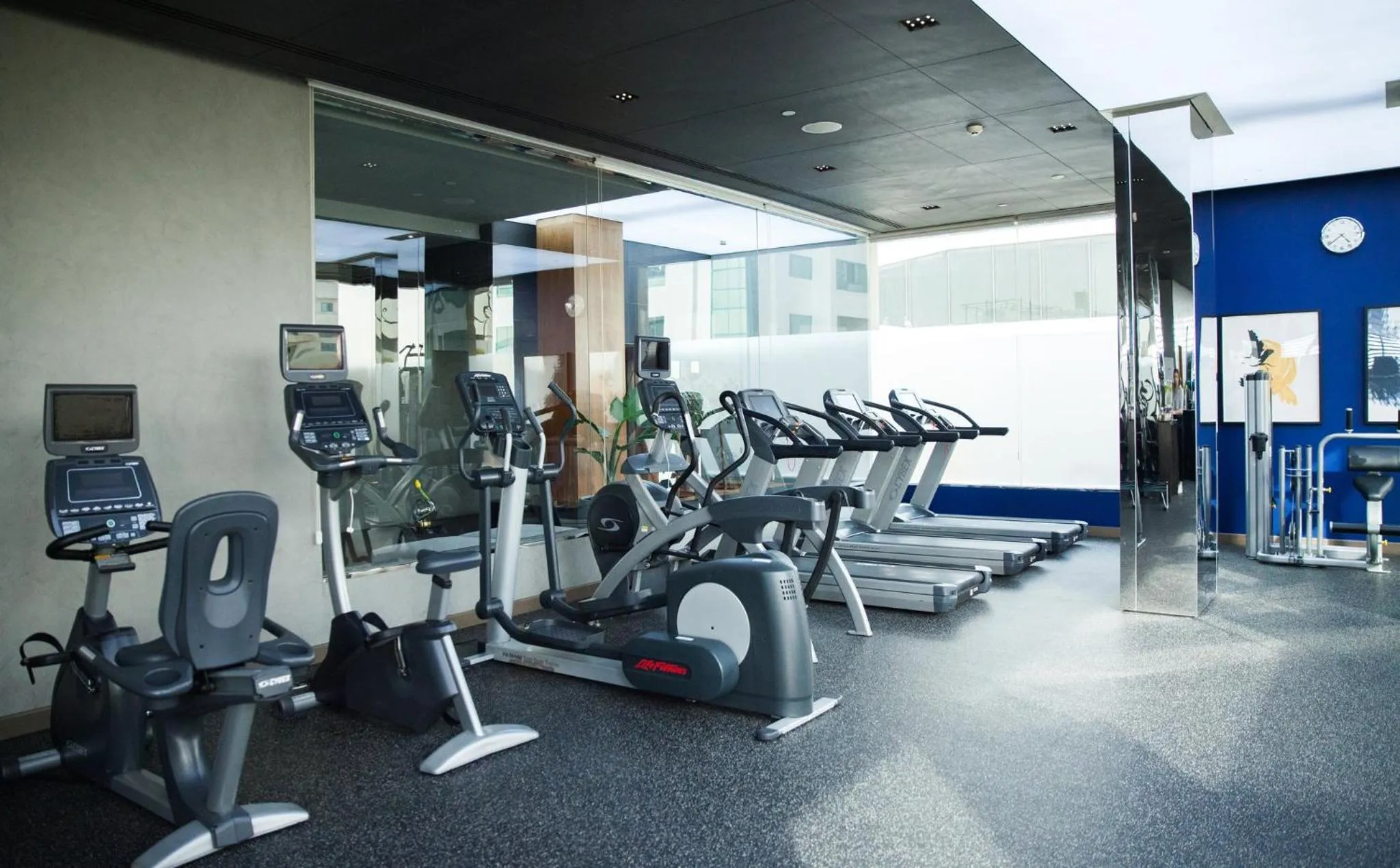 Fitness centre/facilities in voco Dubai by IHG