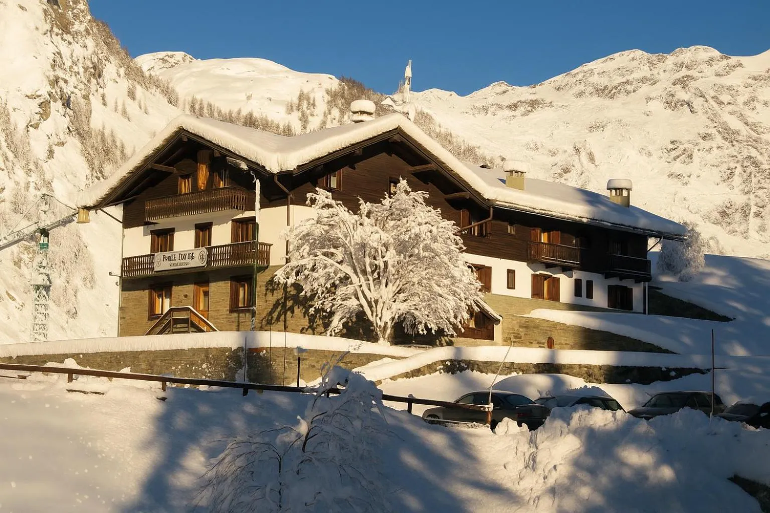 Property building in Locanda del Lysjoch