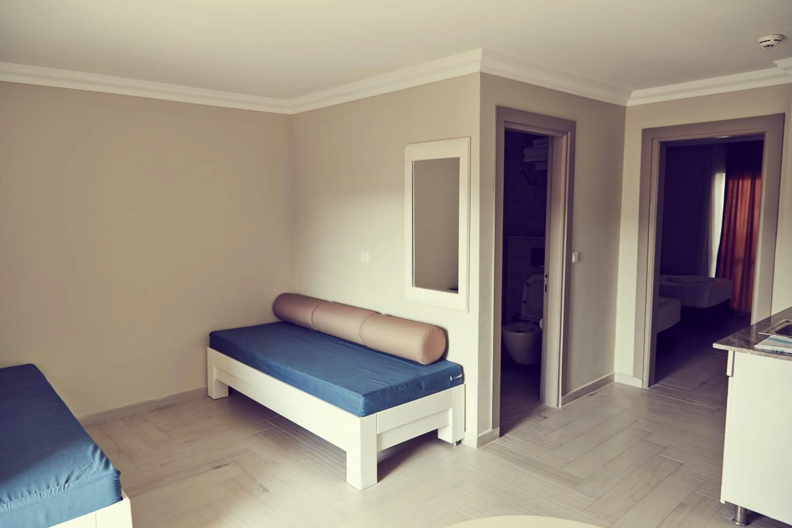 Living room in Two Seas Hotel