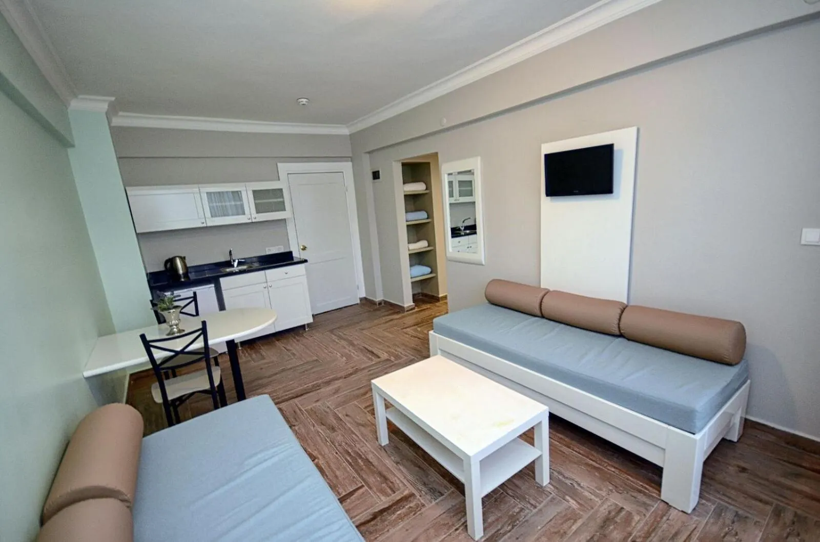 Kitchen or kitchenette in Two Seas Hotel