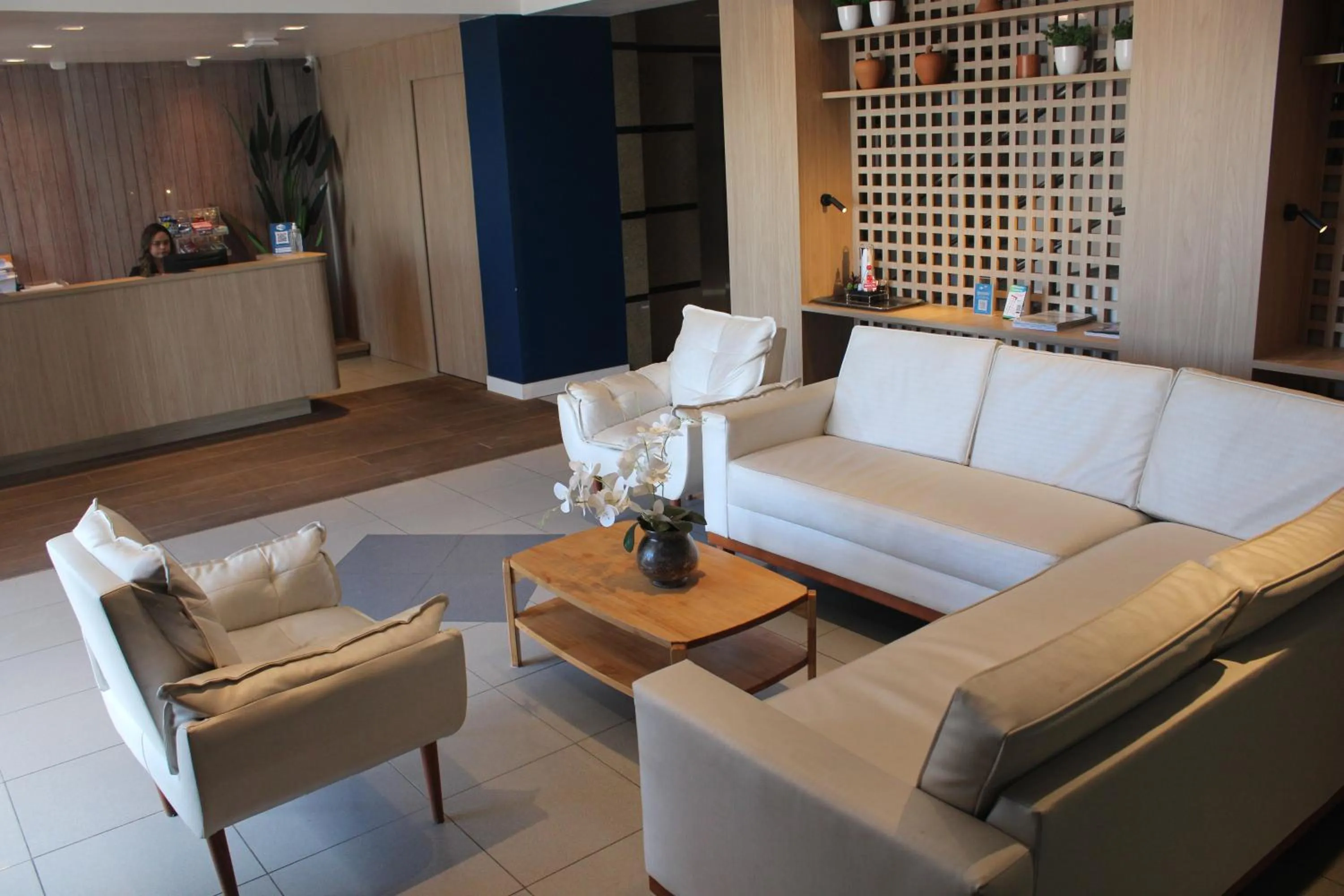 Lobby or reception in Litorânea Praia Hotel