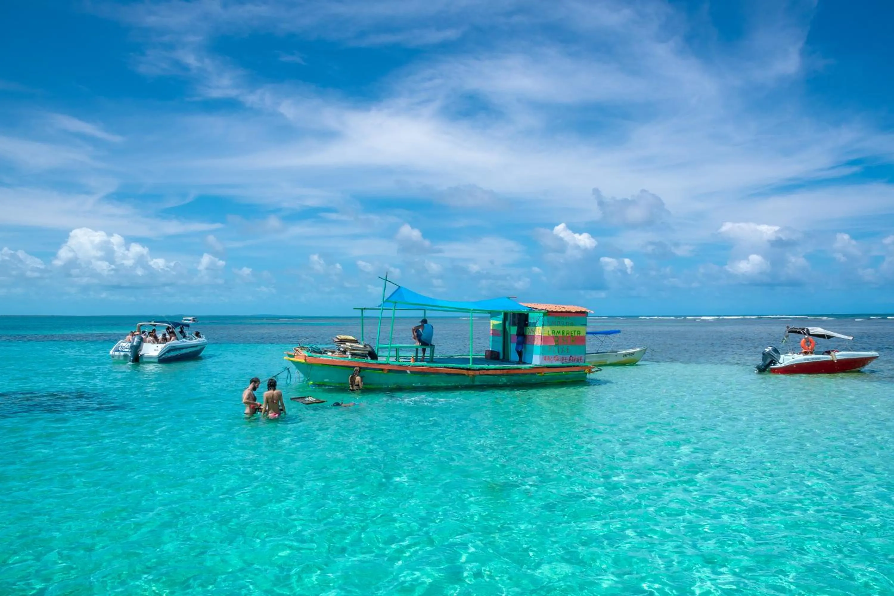 Spring in Village Paraíso Tropical