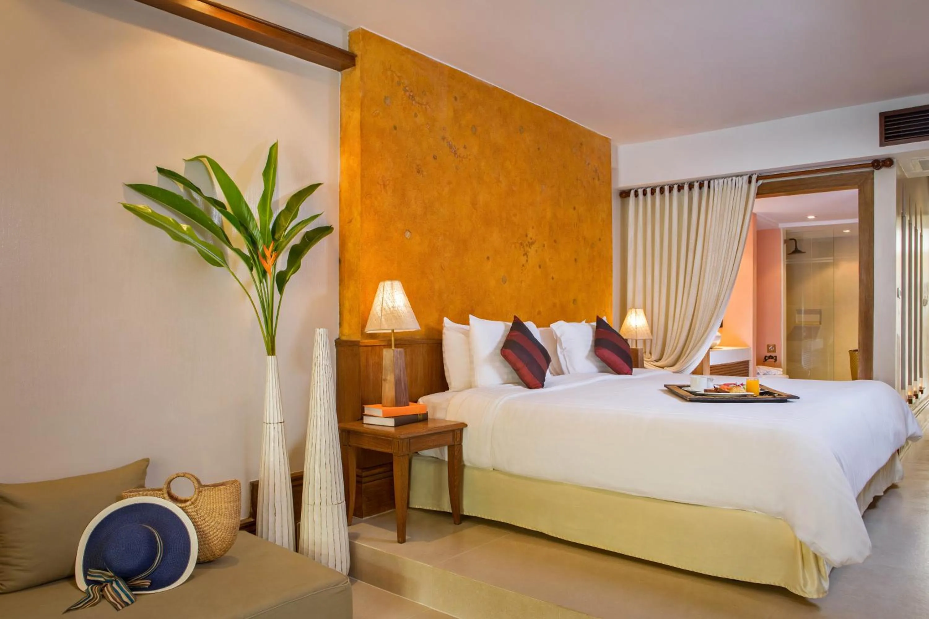 Bed in Burasari Phuket Resort & Spa