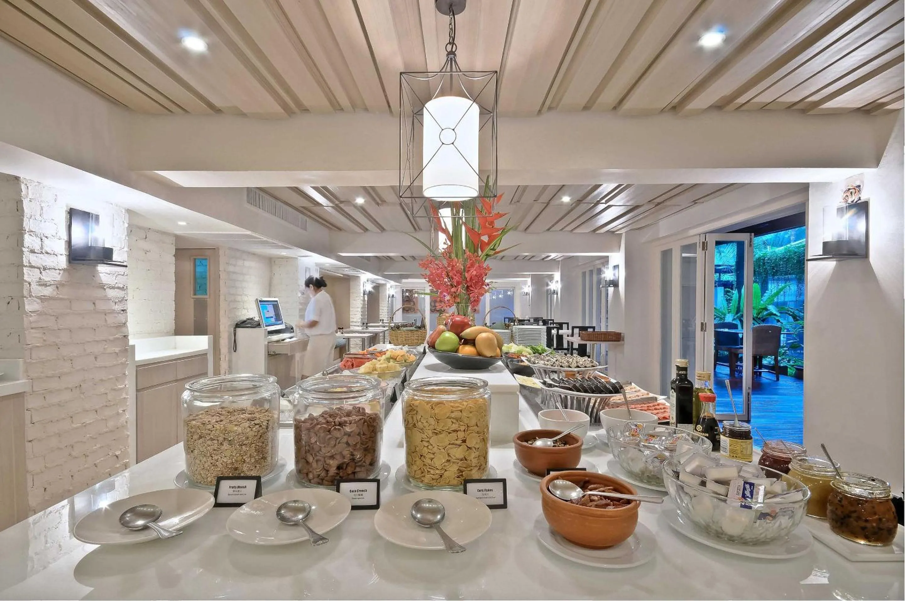 Restaurant/places to eat in Burasari Phuket Resort & Spa