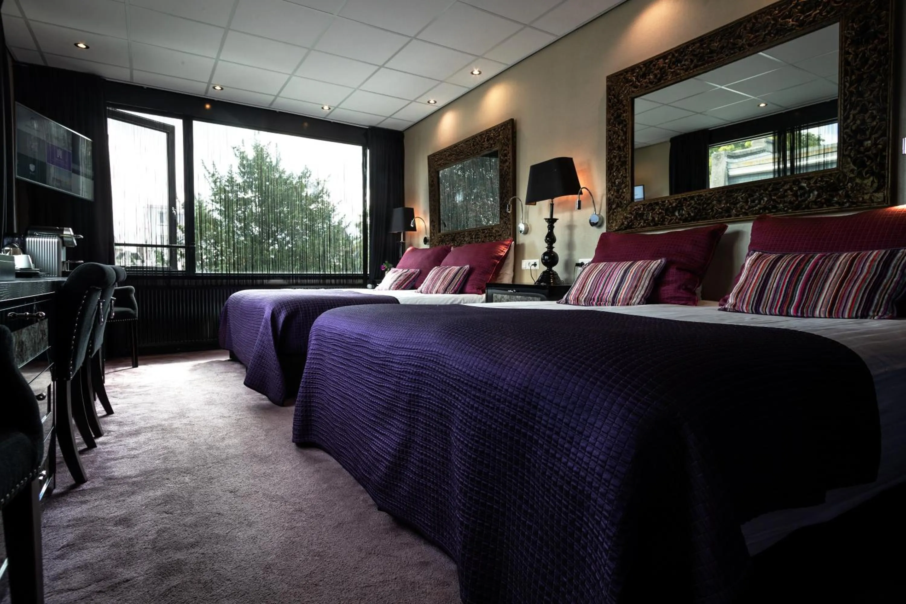 Photo of the whole room in Hotel Sebastians