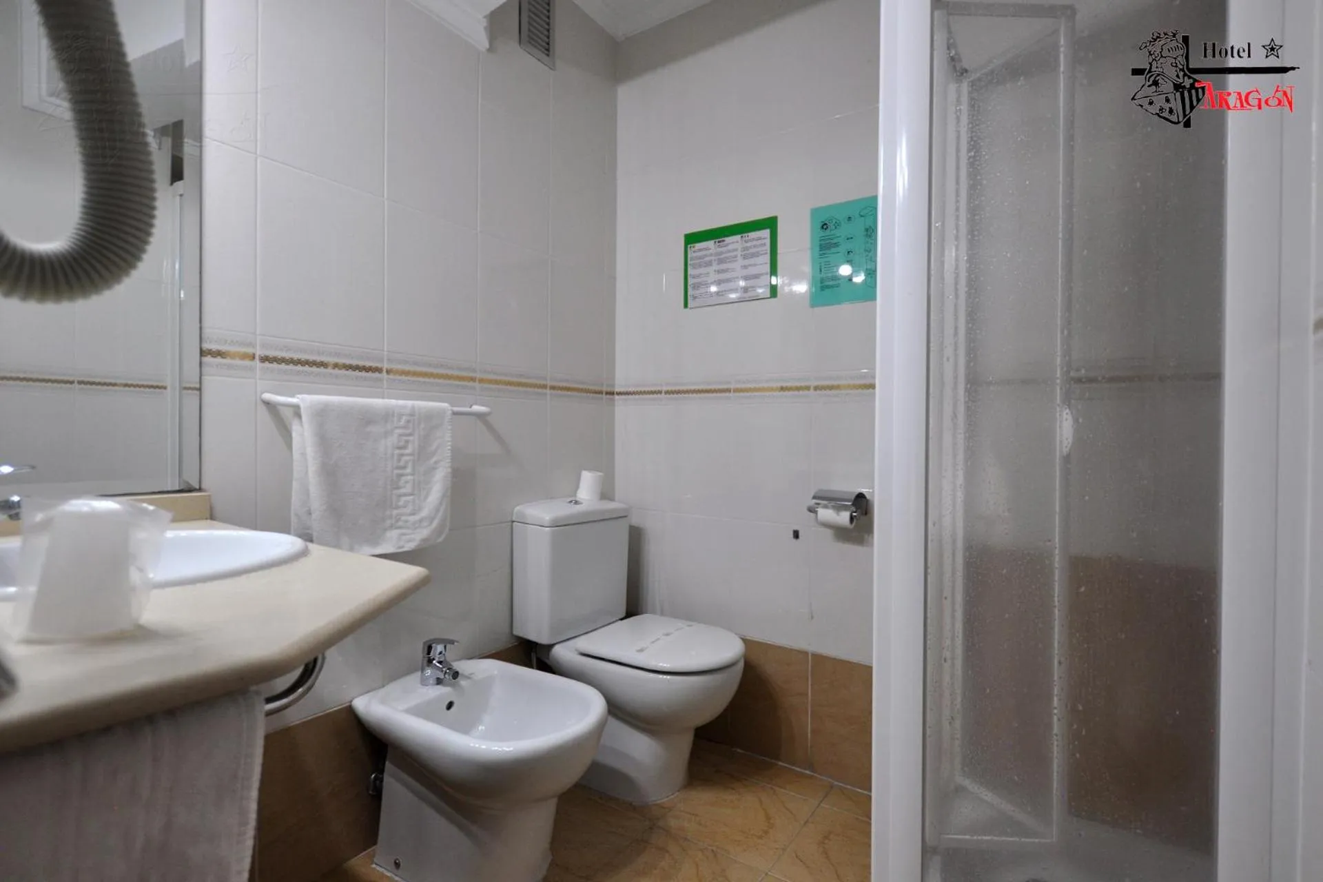 Bathroom in Hotel Aragón