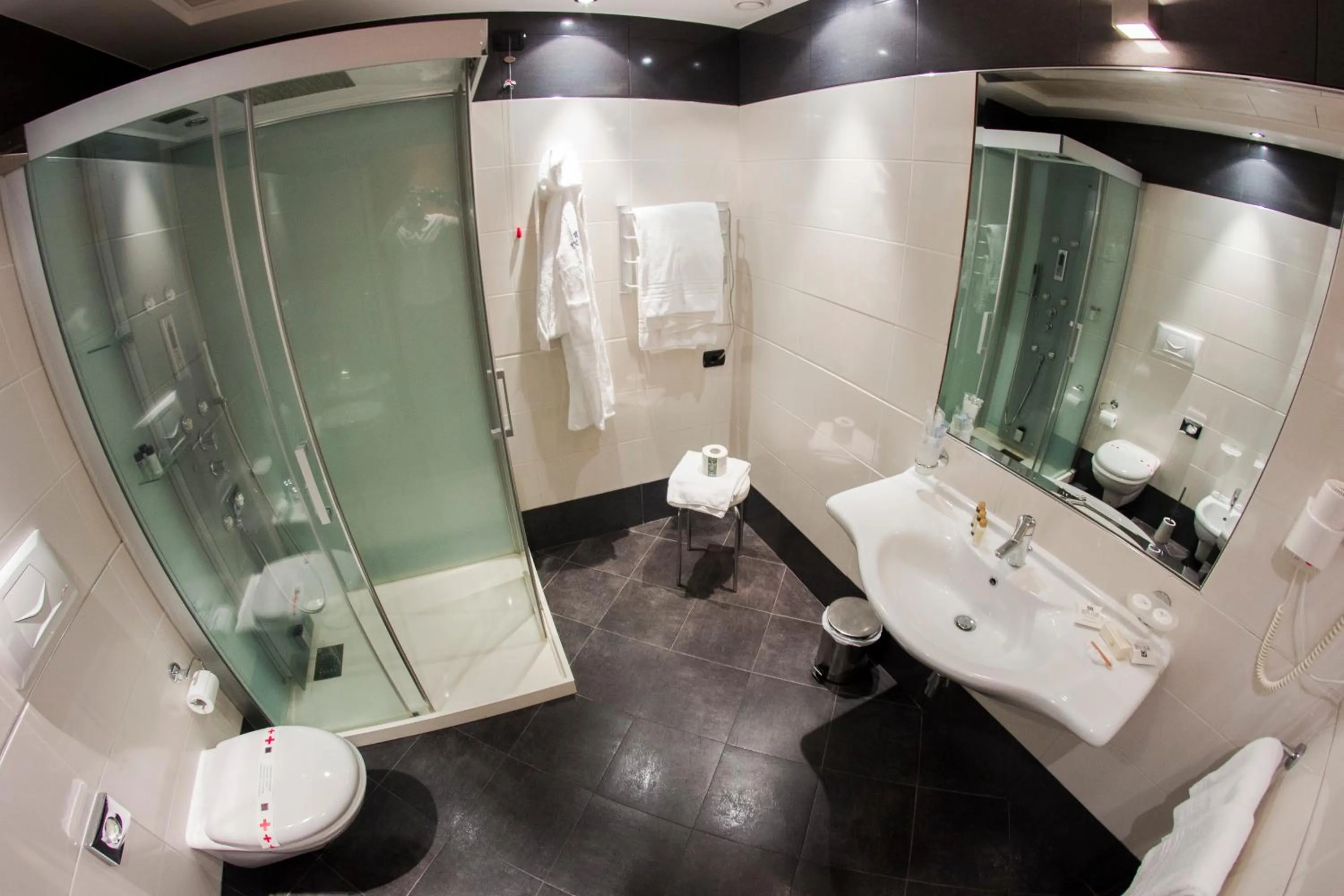 Bathroom in Best Western Hotel Class Lamezia