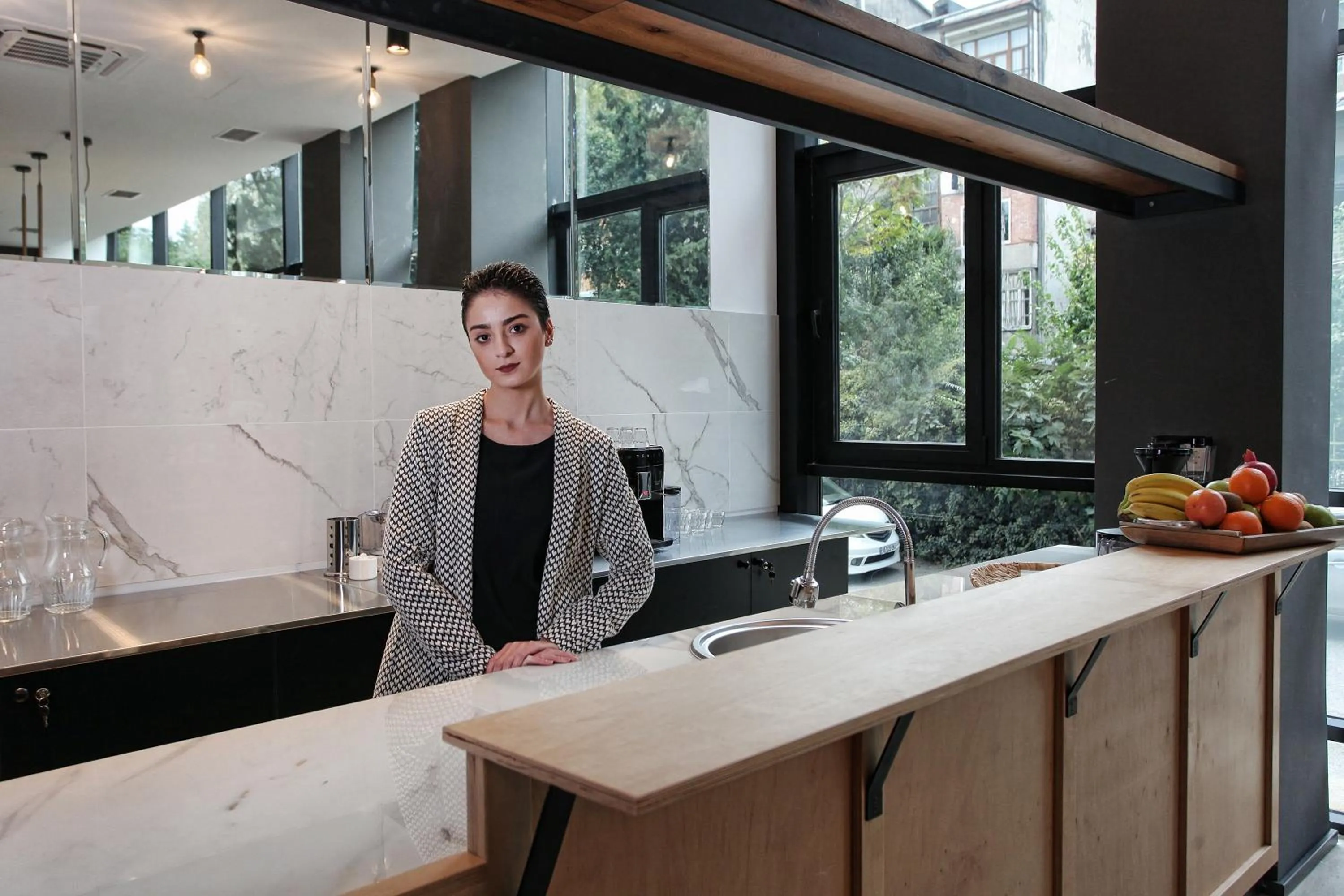 Restaurant/places to eat in L.M Club Hotel