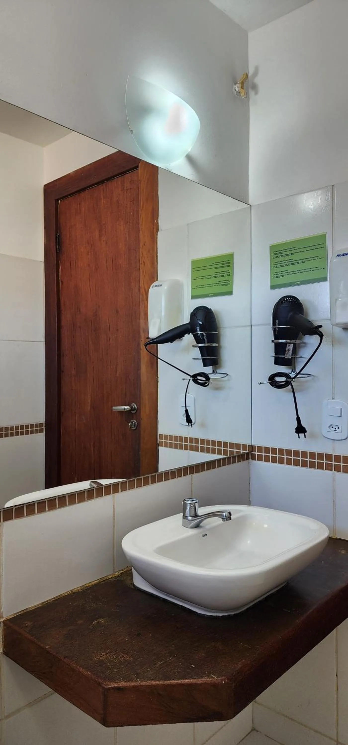 Bamboo Búzios Hostel