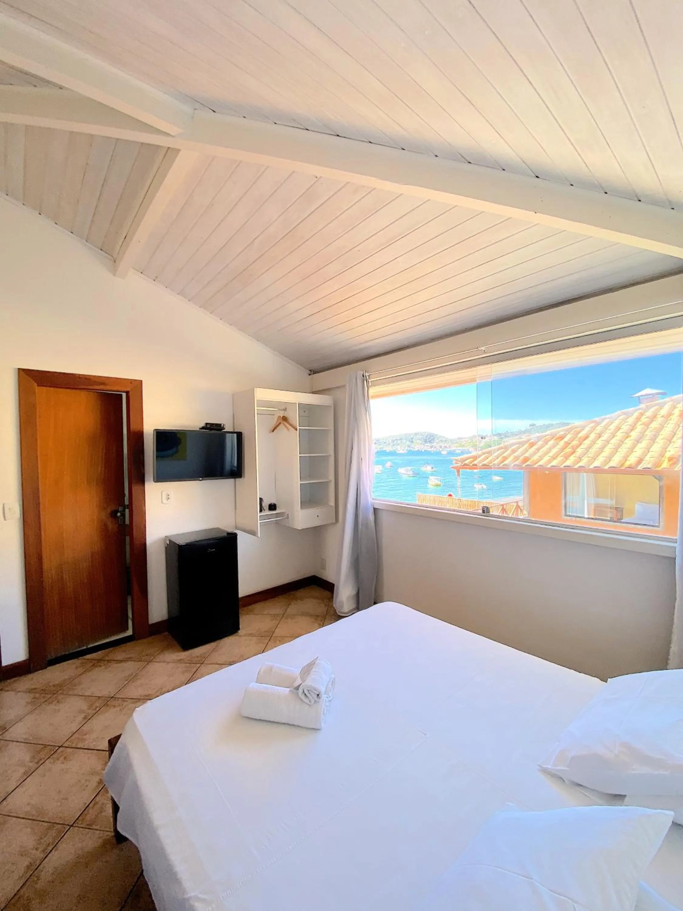 Photo of the whole room, Bed in Bamboo Búzios Hostel