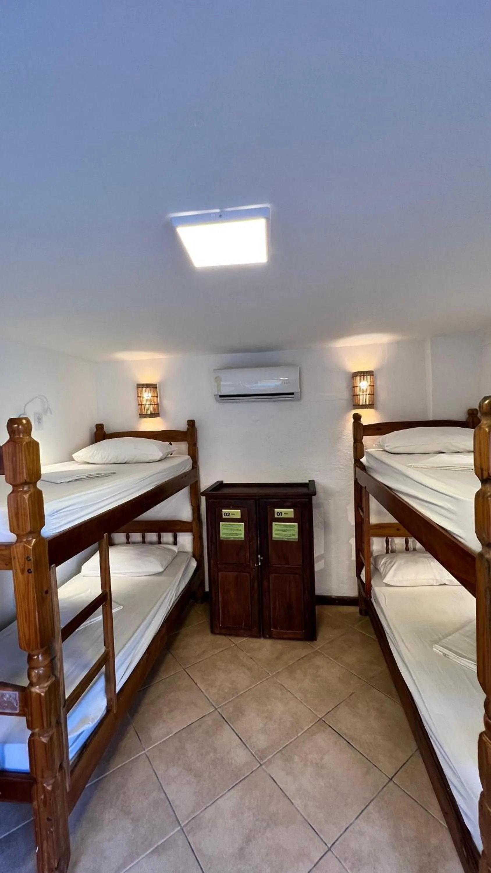 Bed in Bamboo Búzios Hostel