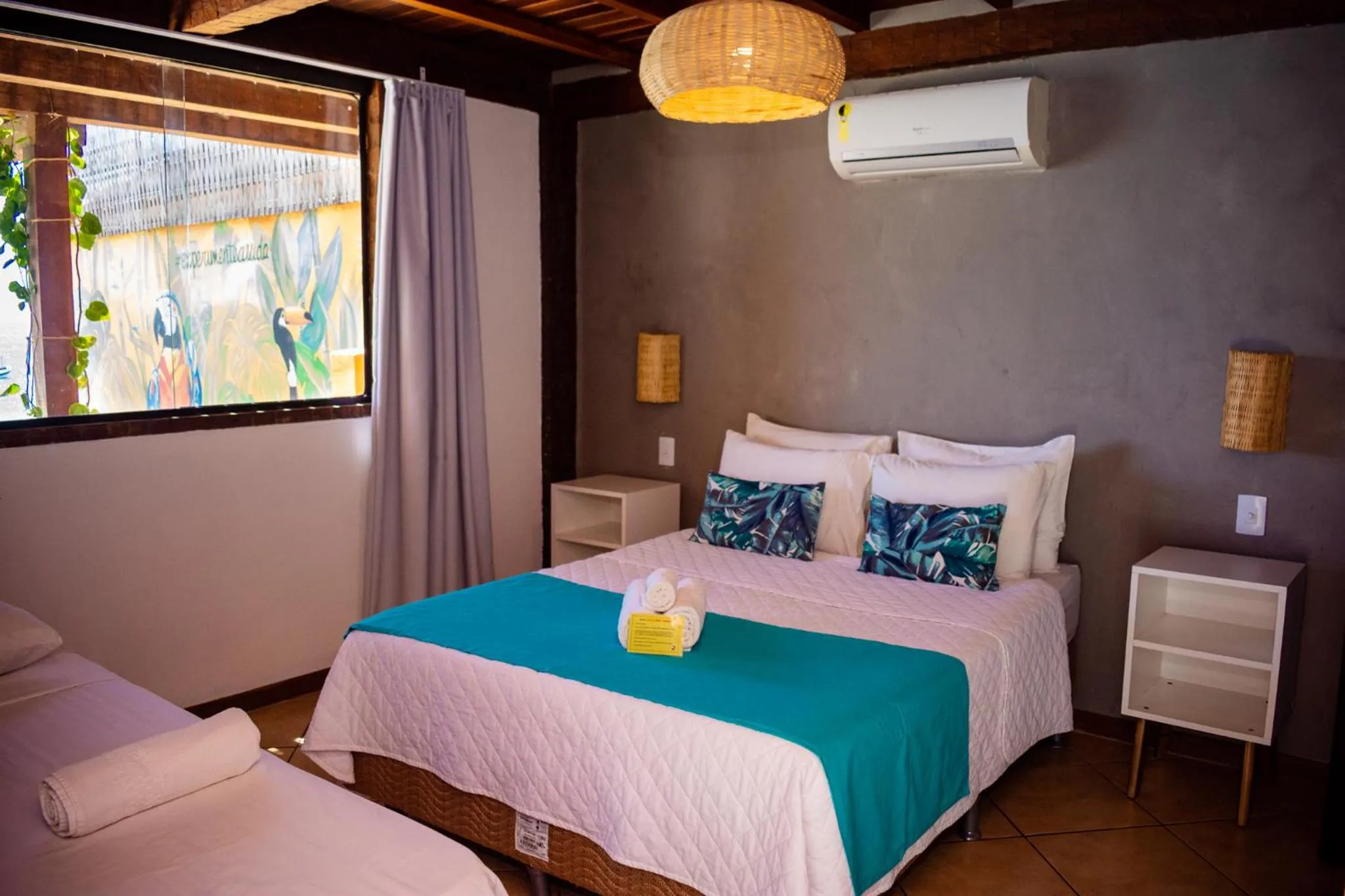 Standard Triple Room with  Side Sea View in Bamboo Búzios Hostel