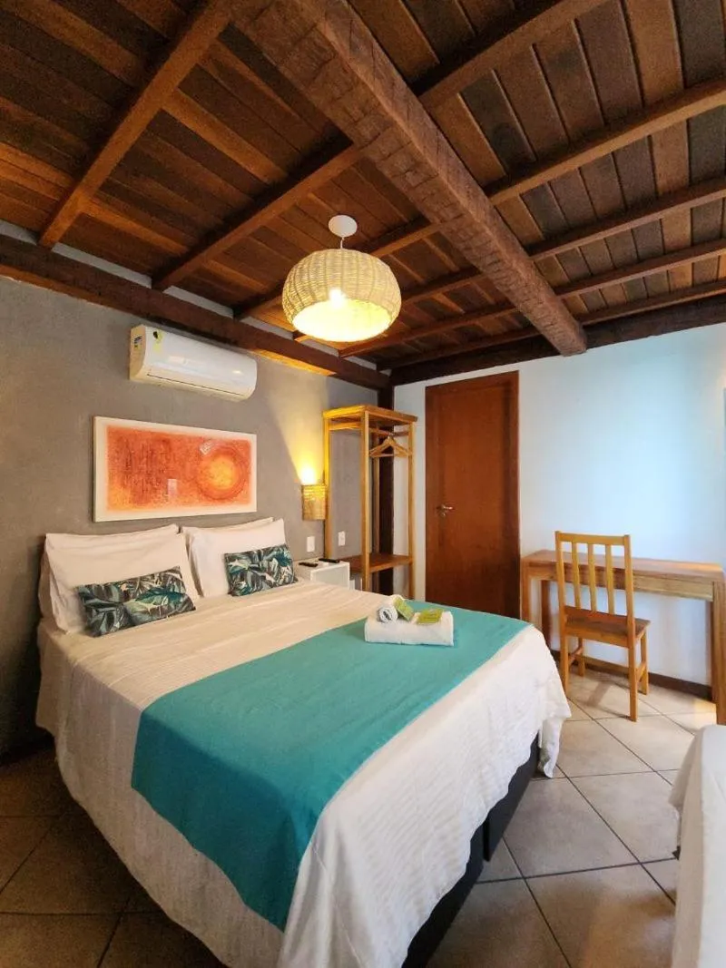 Bed in Bamboo Búzios Hostel