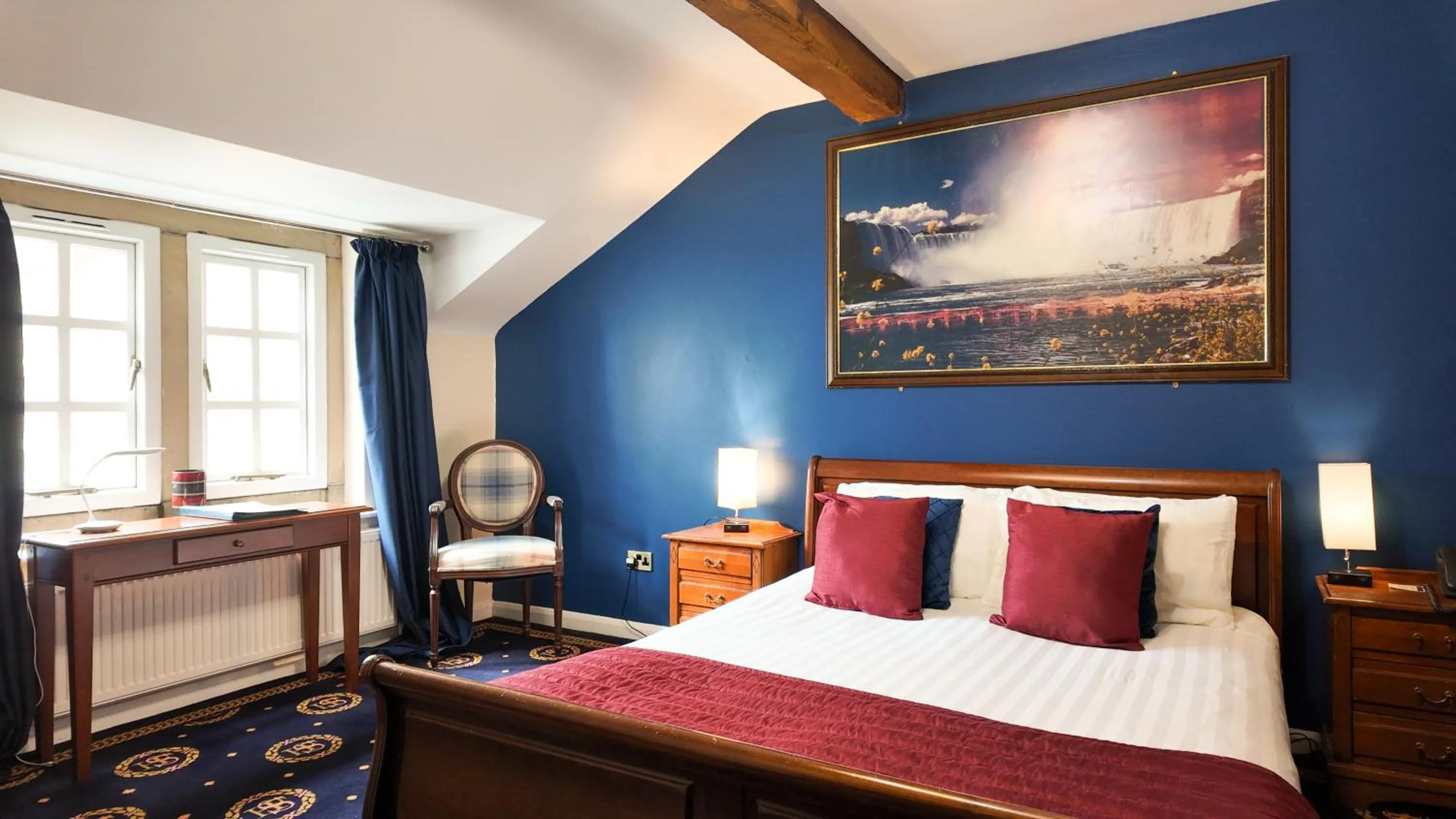 Superior Double Room - single occupancy in Santo's Higham Farm Hotel