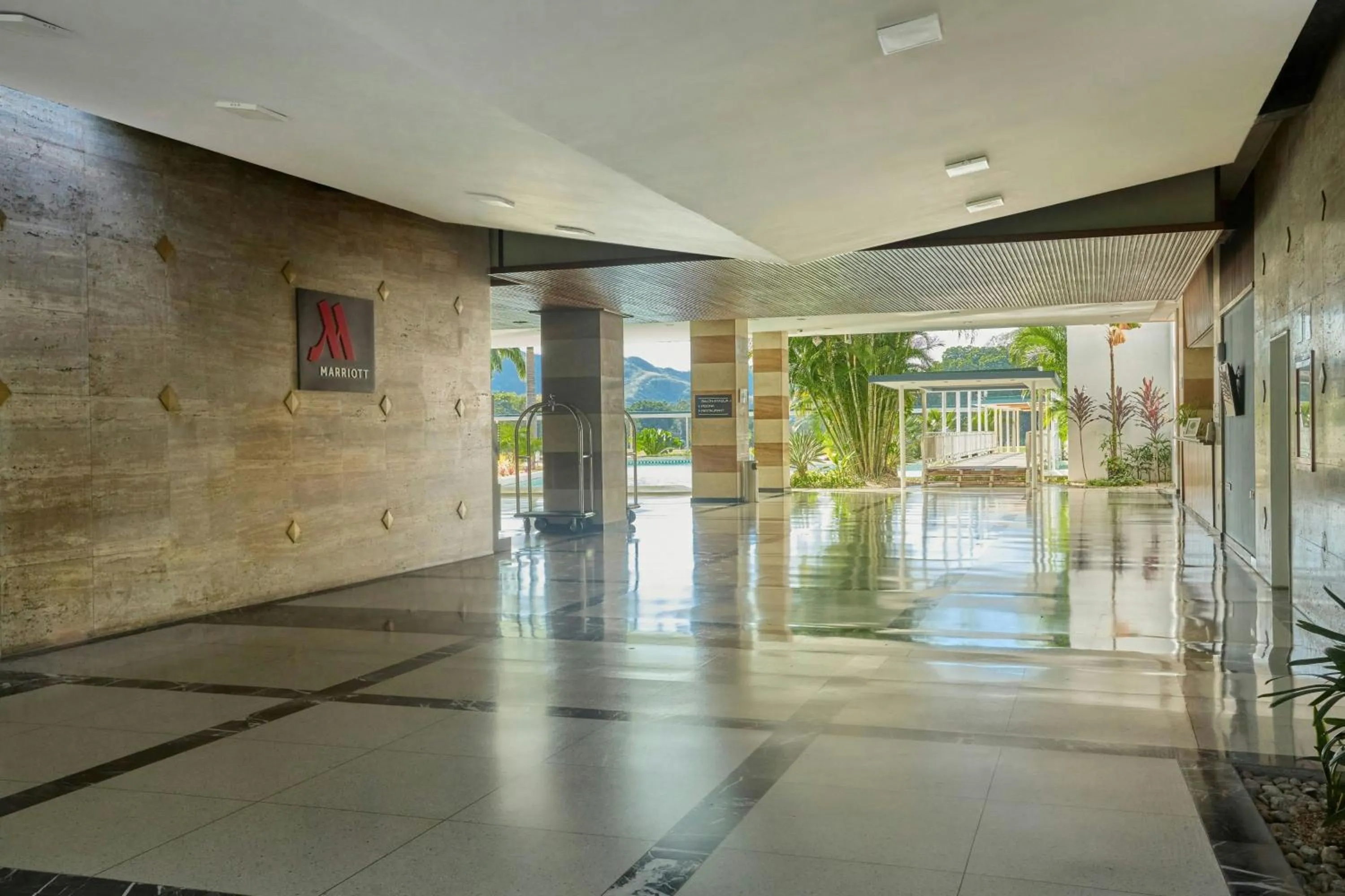 Lobby or reception in Marriott Maracay Golf Resort