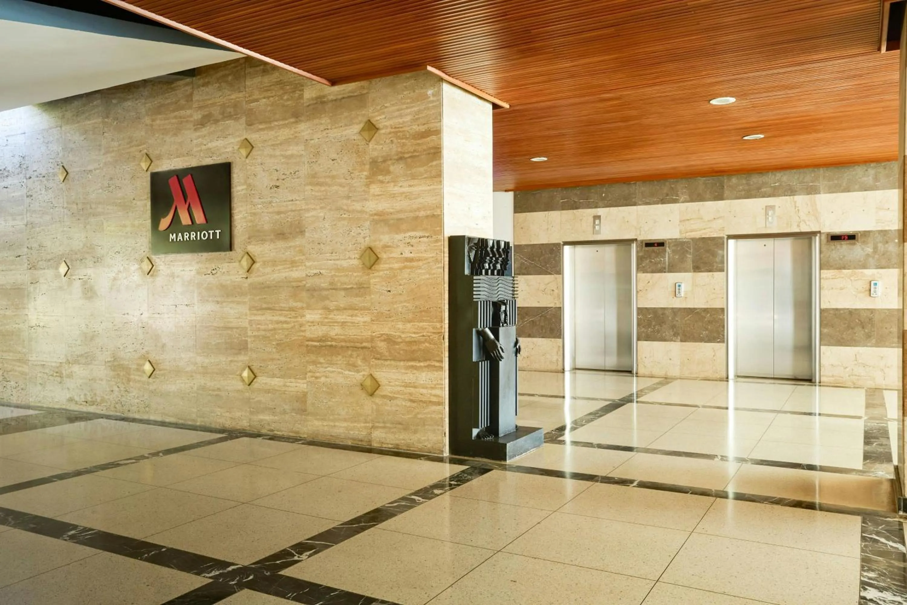 Lobby or reception in Marriott Maracay Golf Resort