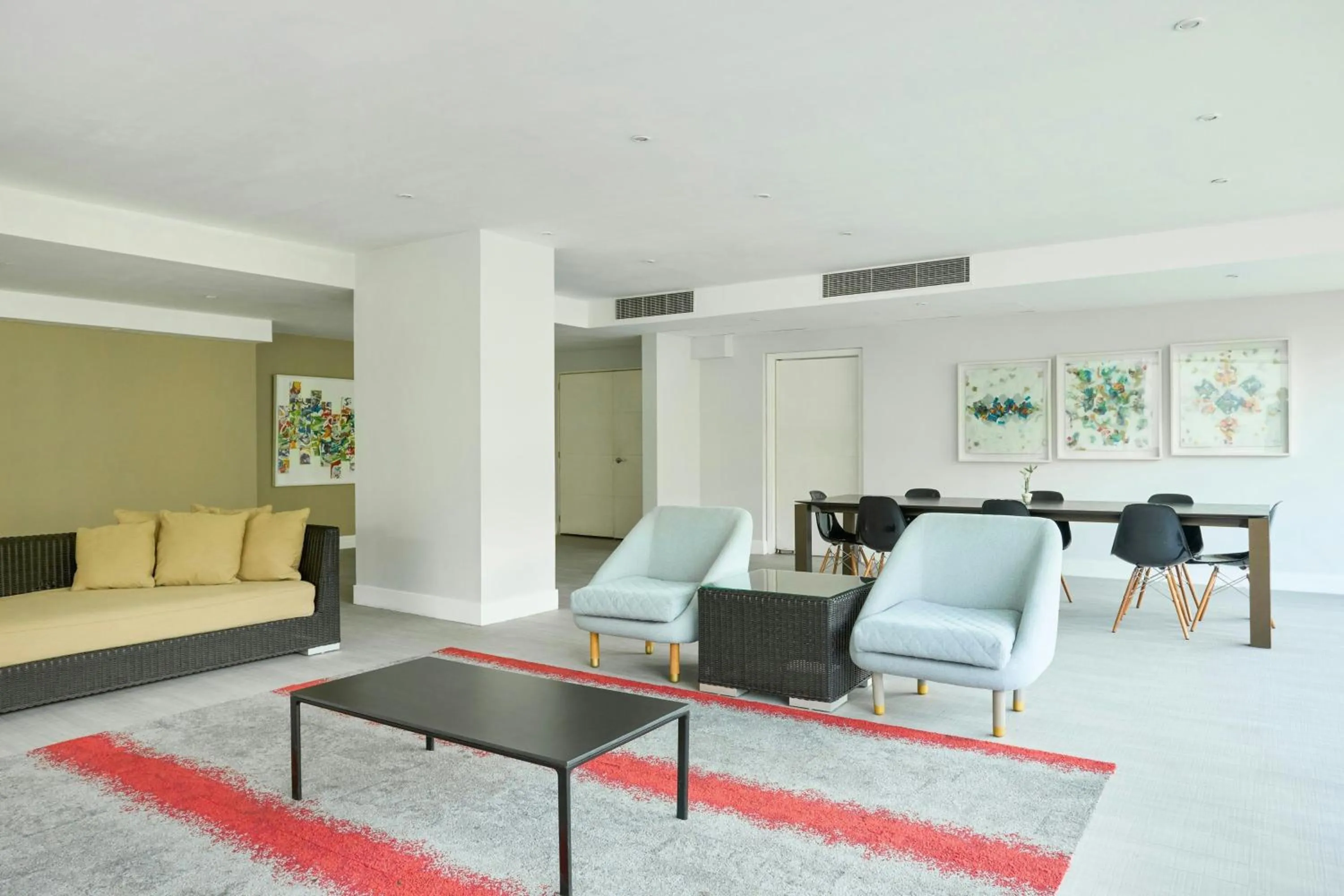 Photo of the whole room in Marriott Maracay Golf Resort