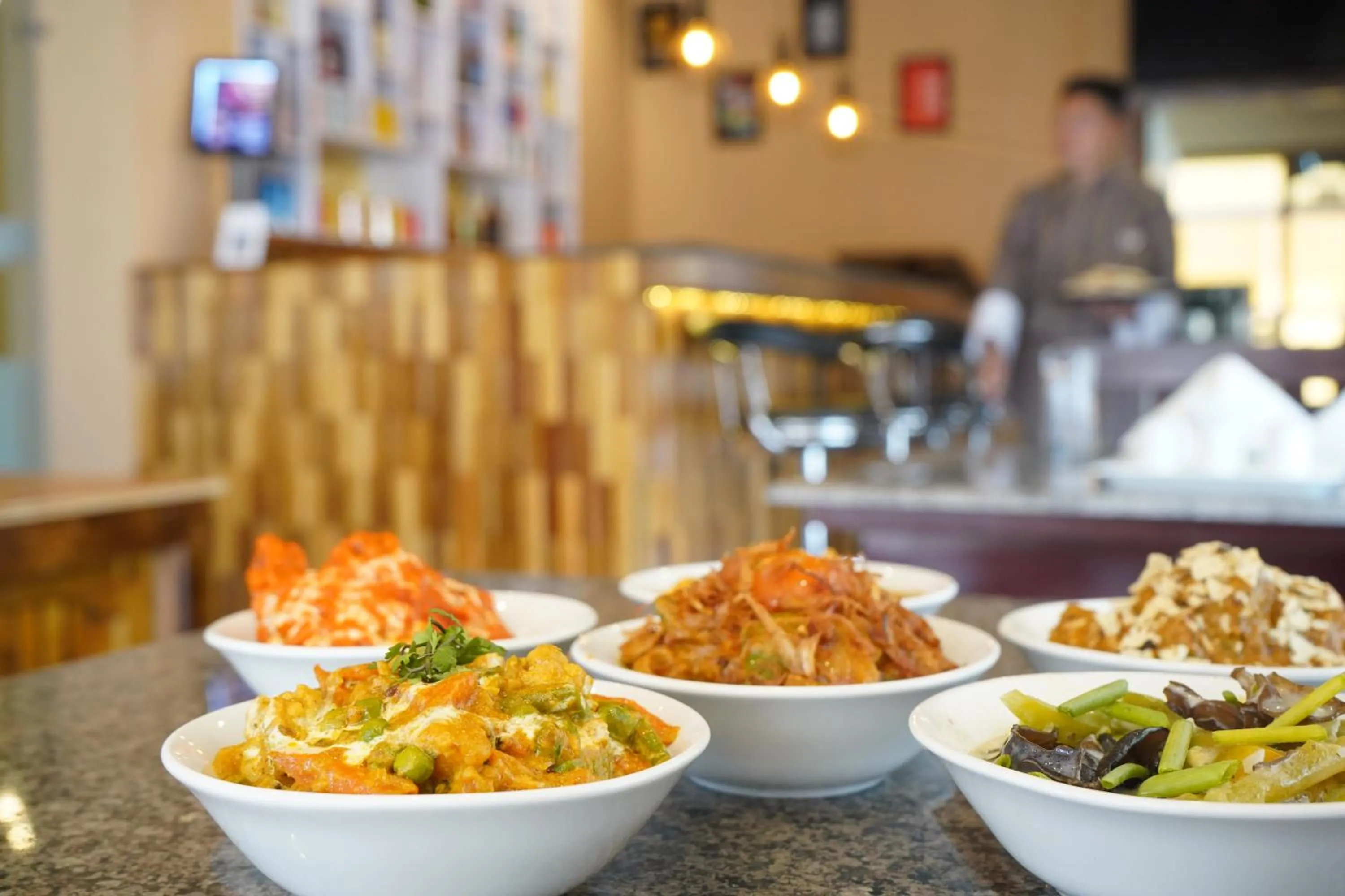 Restaurant/places to eat in NUMINOUS HOTEL