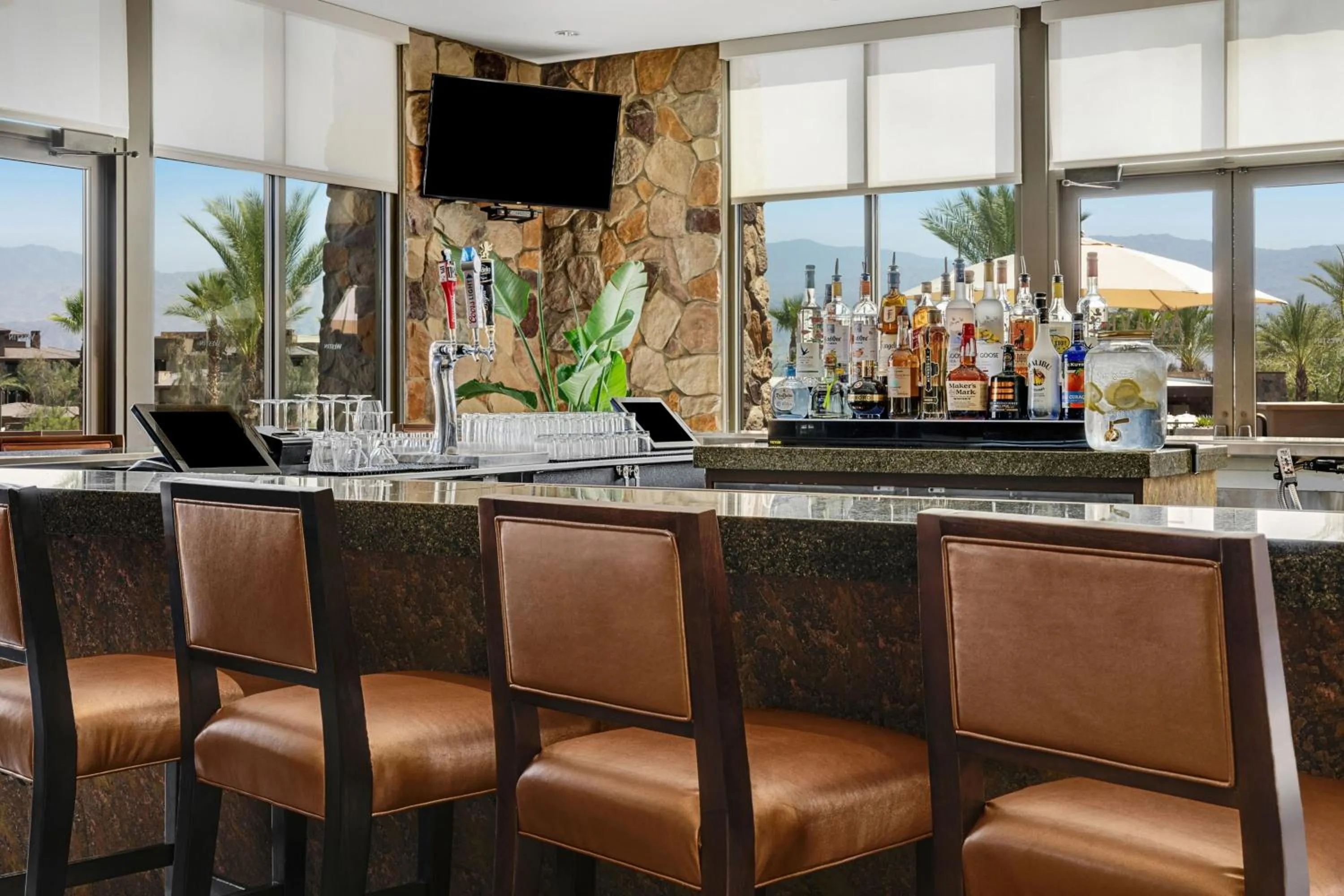Lounge or bar in The Westin Desert Willow Villas, Palm Desert