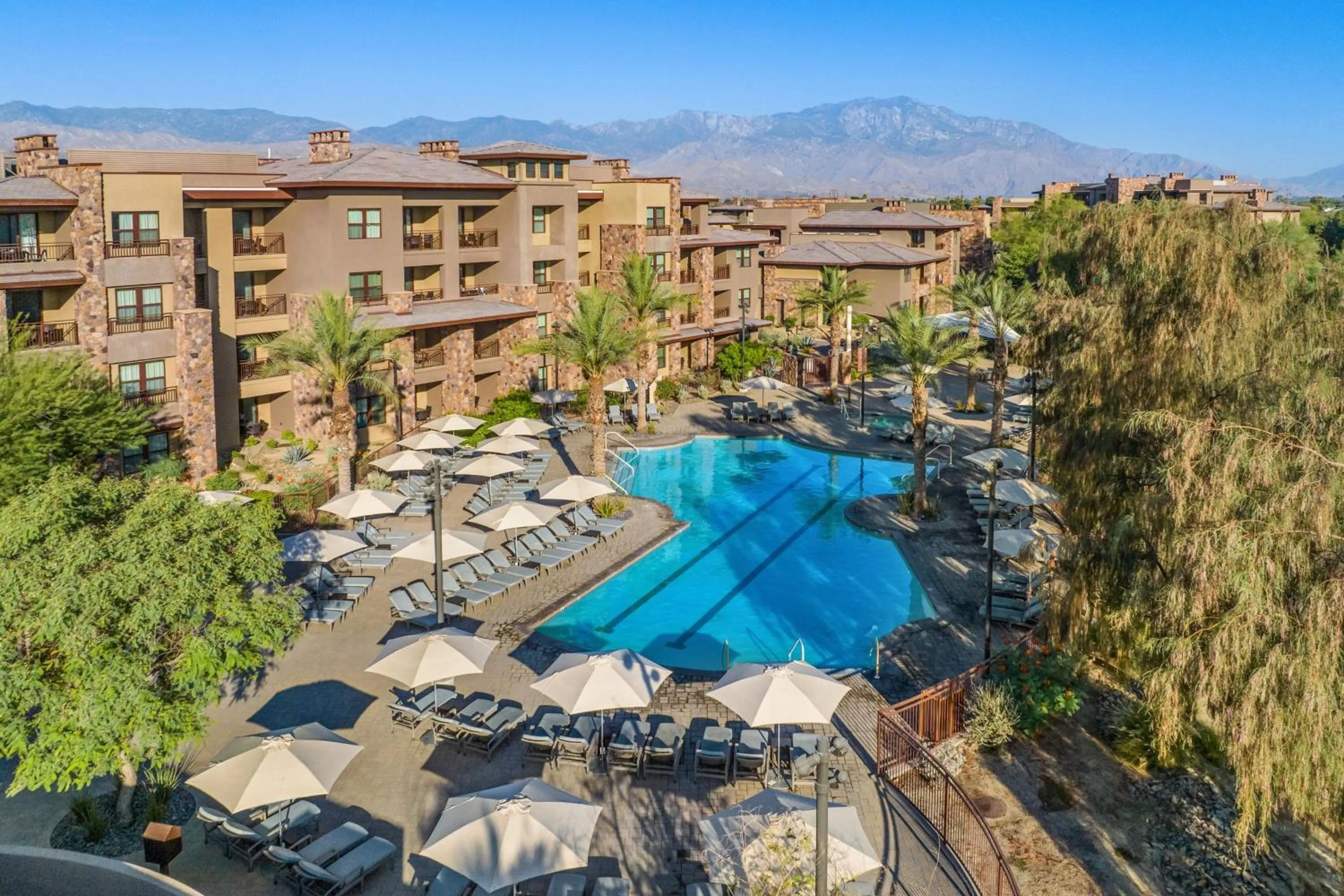 Swimming pool in The Westin Desert Willow Villas, Palm Desert