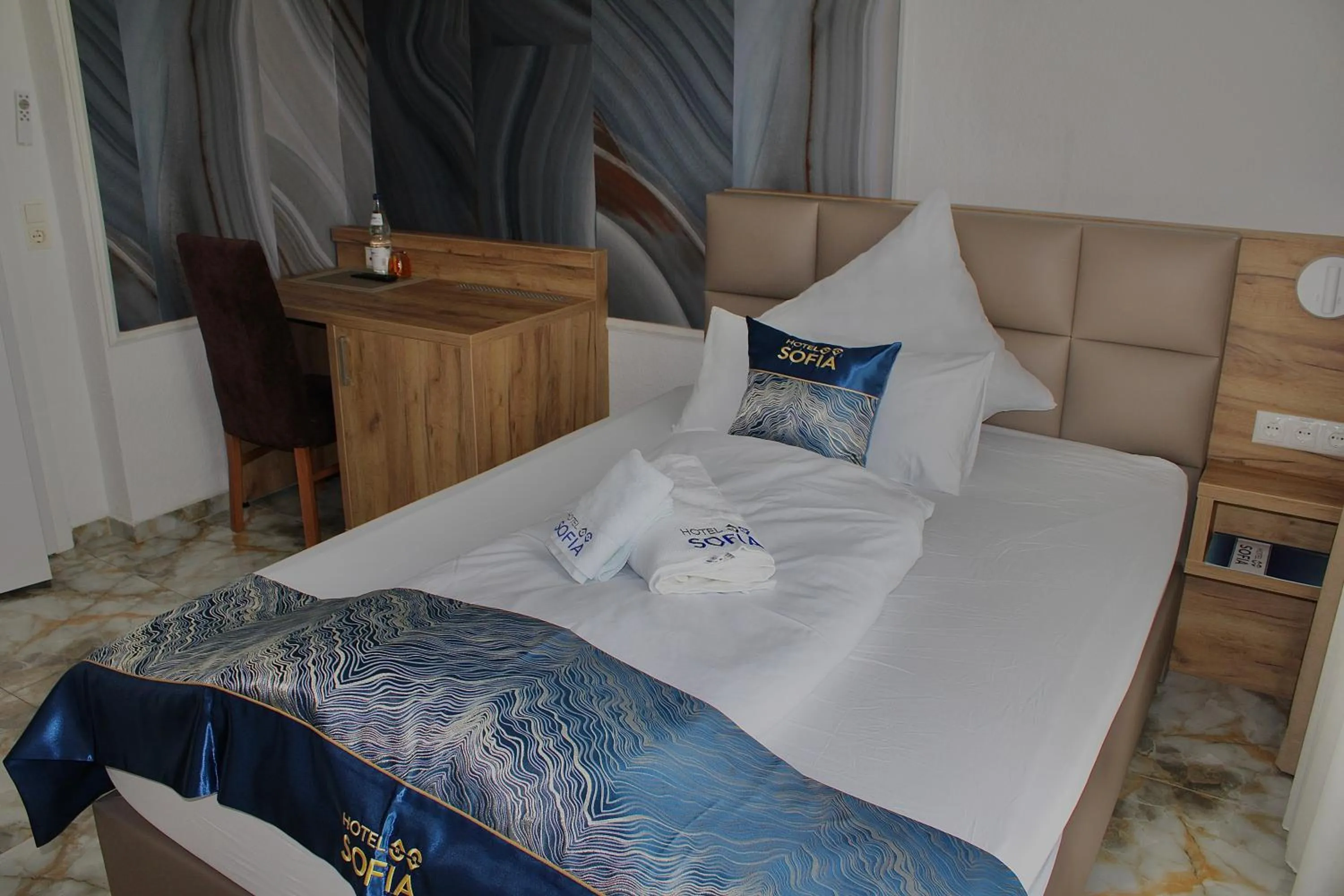 Photo of the whole room, Bed in Hotel Sofia