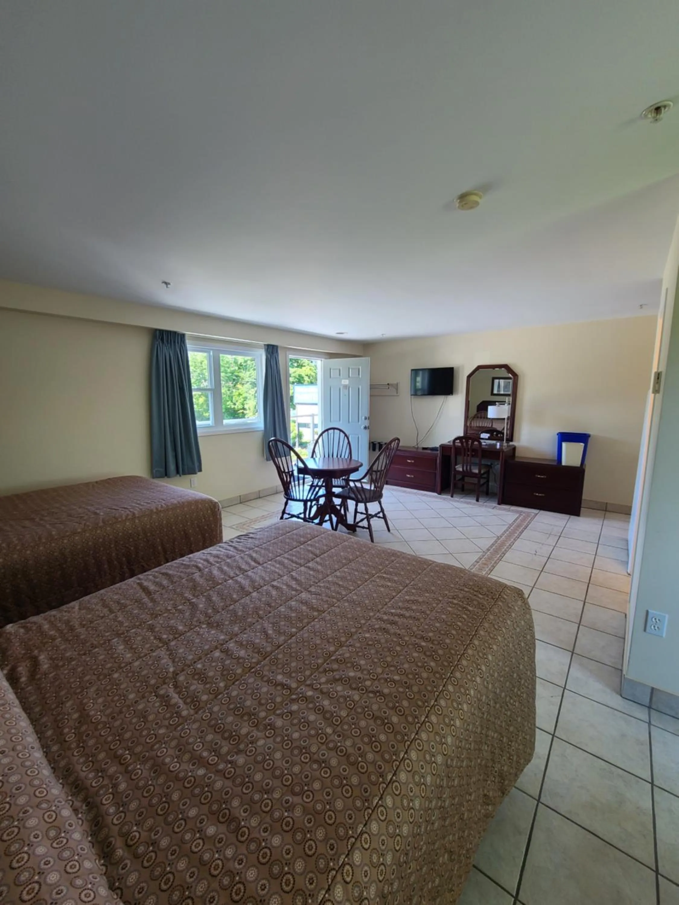 Photo of the whole room in Stardust Motel - Timberlea