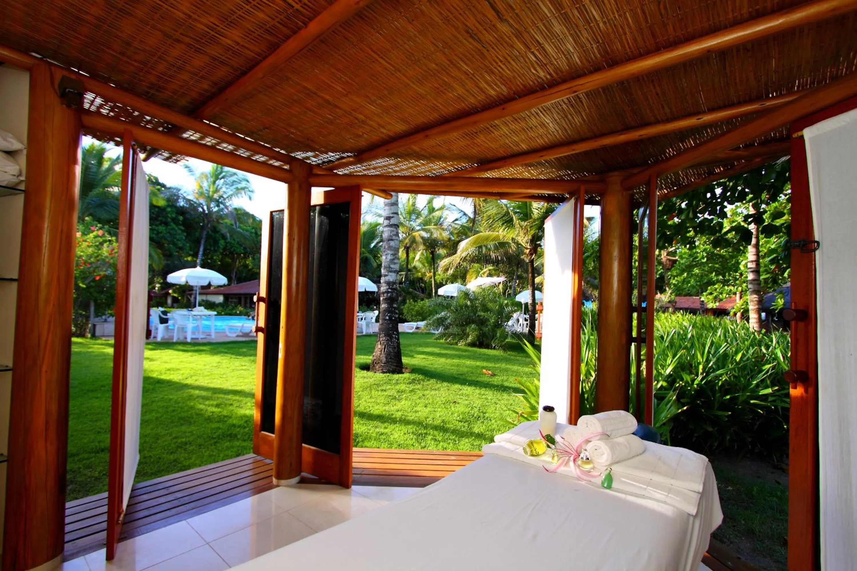 Massage in Canto d Alvorada Hotel Pousada