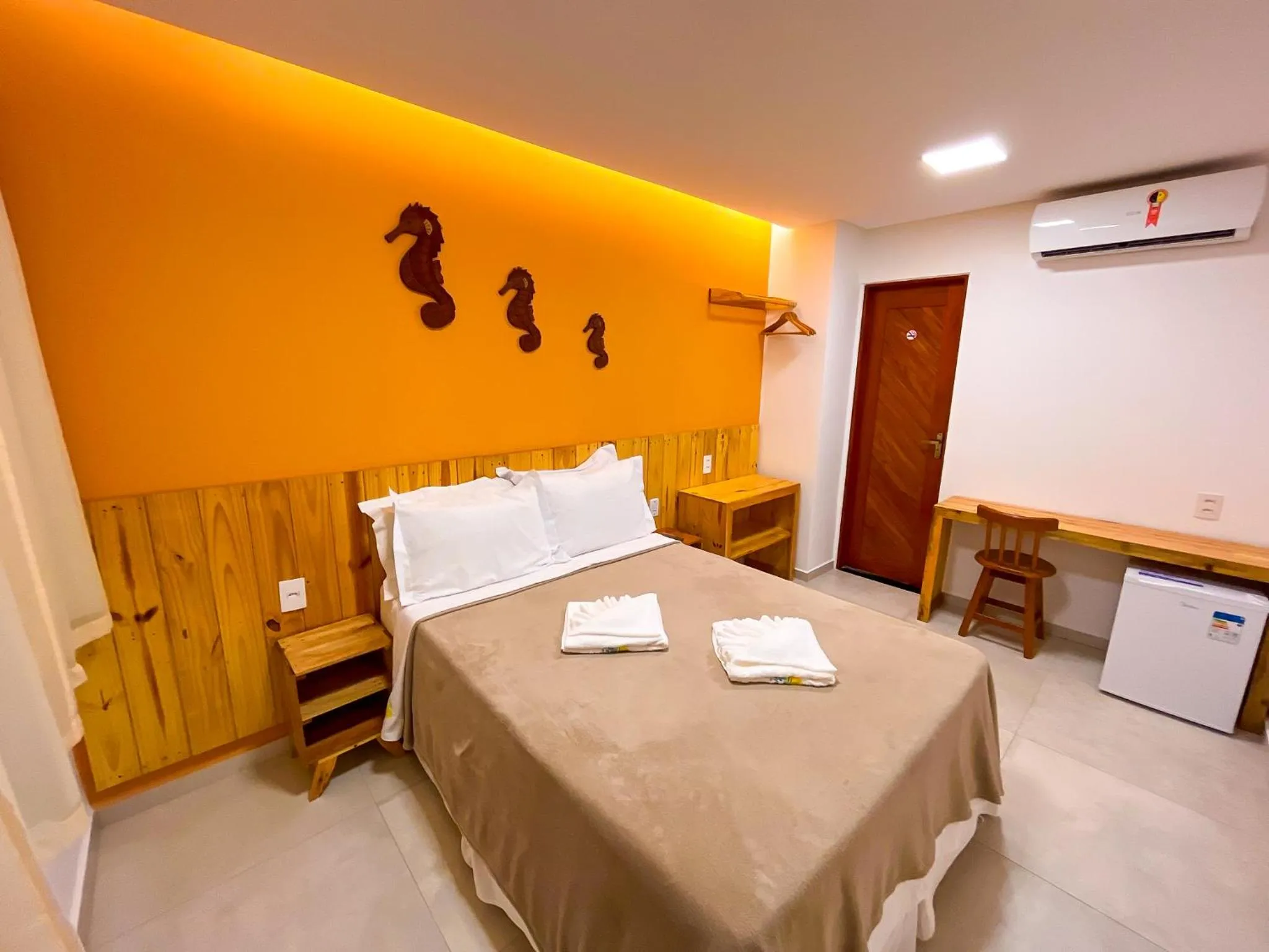 Photo of the whole room, Bed in Pousada Villa Marceneiro Beach