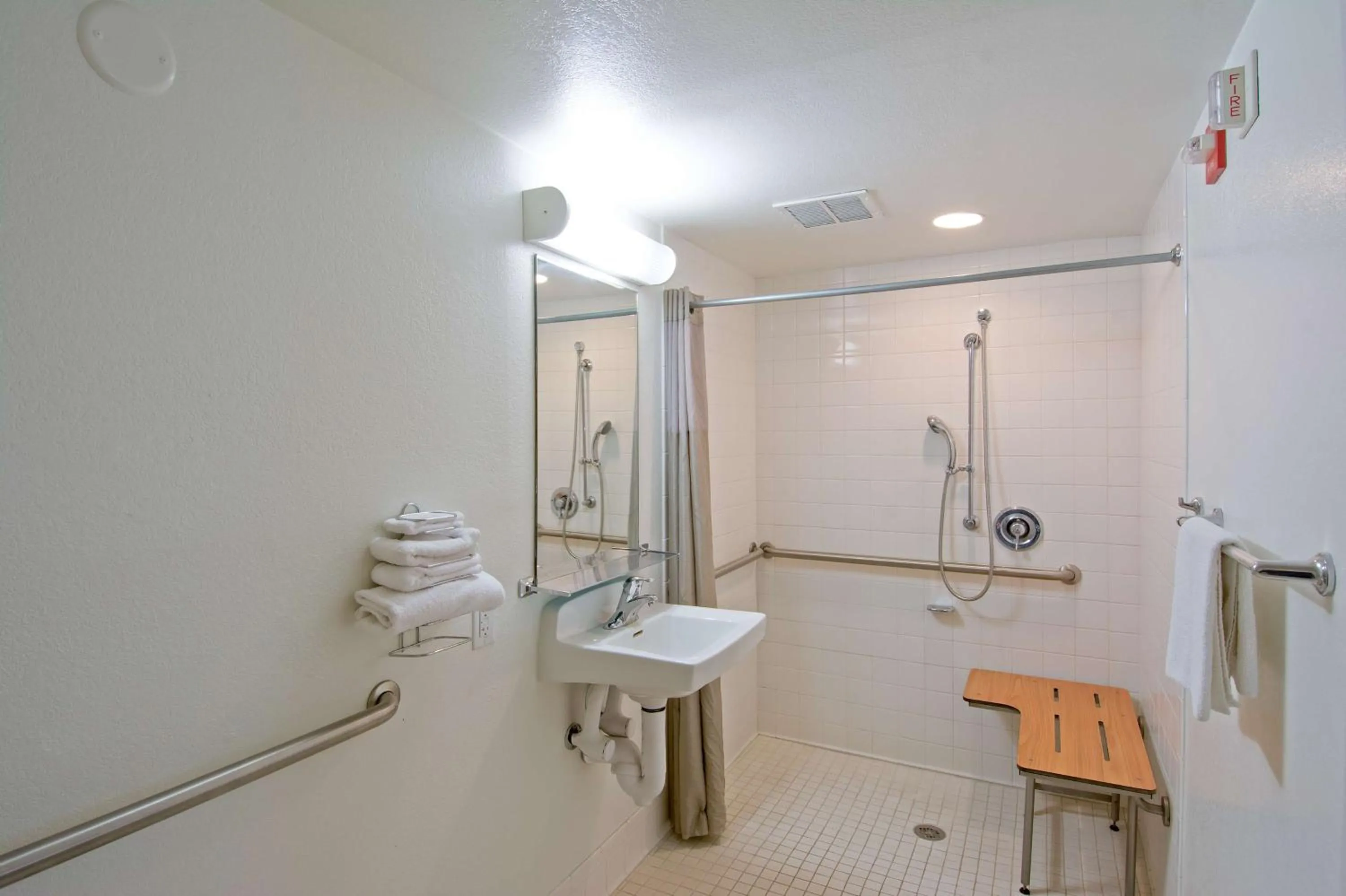 Shower in Motel 6-Redding, CA - South