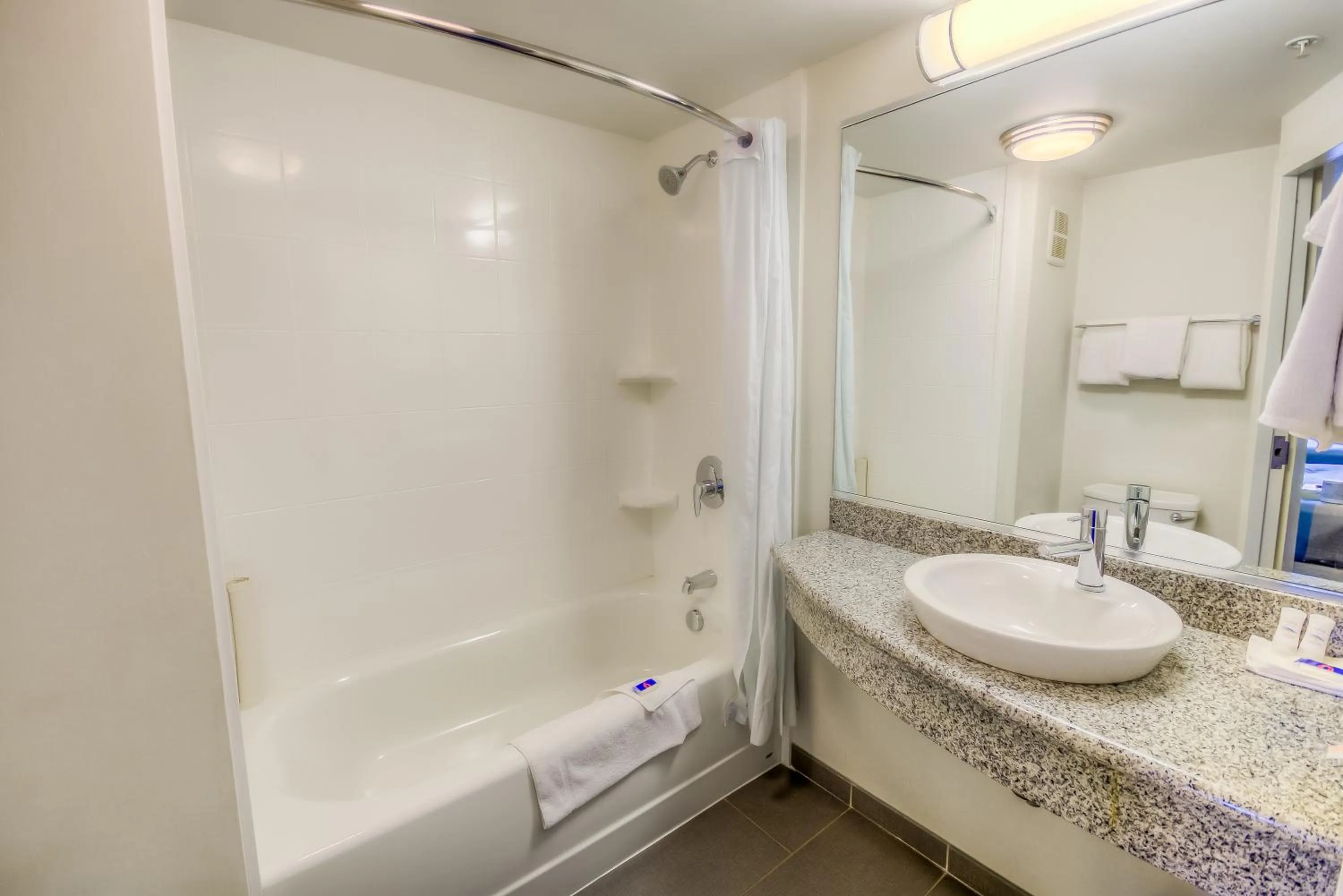 Bathroom in Aurora Inn Estevan