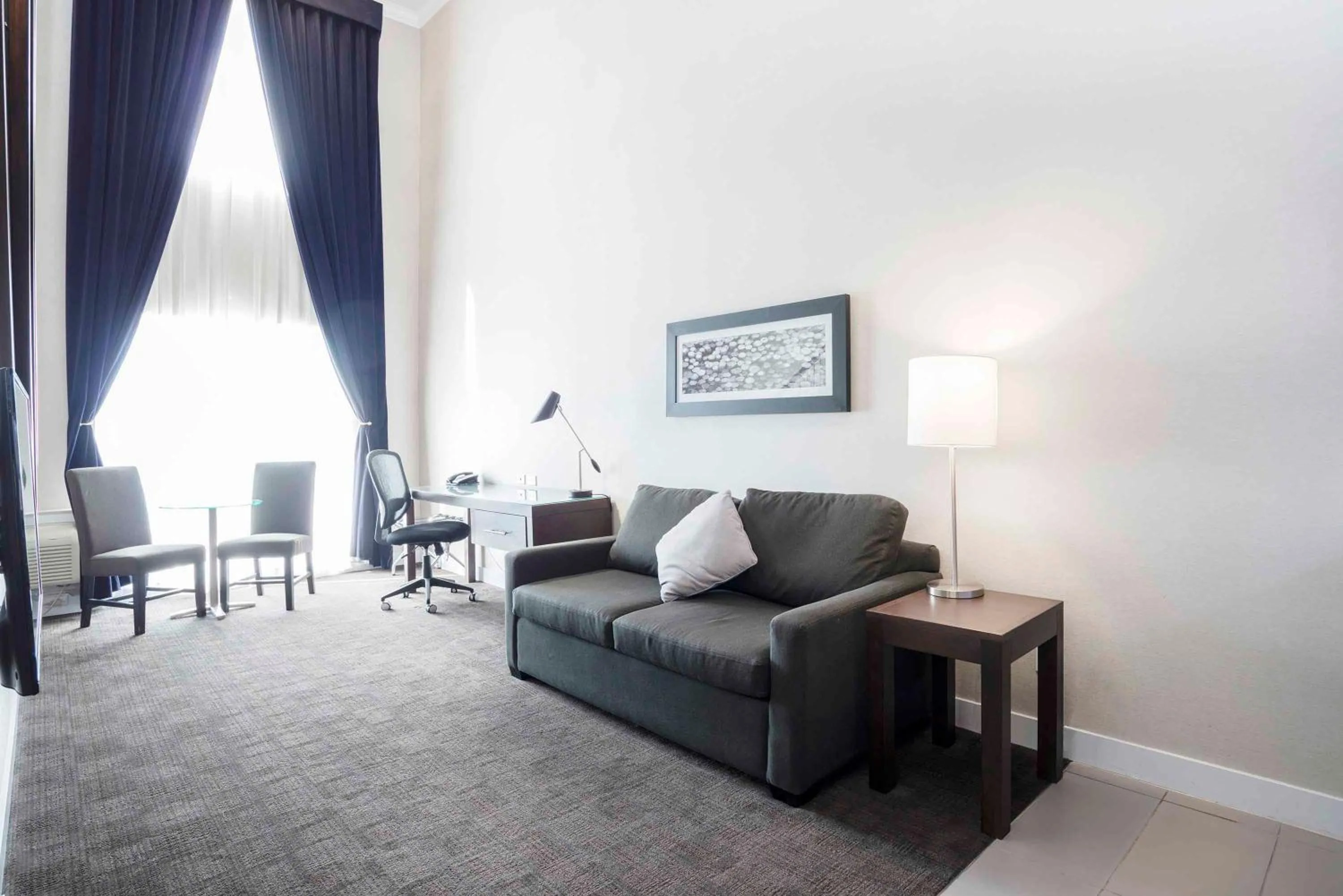 Photo of the whole room in Sandman Signature Prince George Hotel