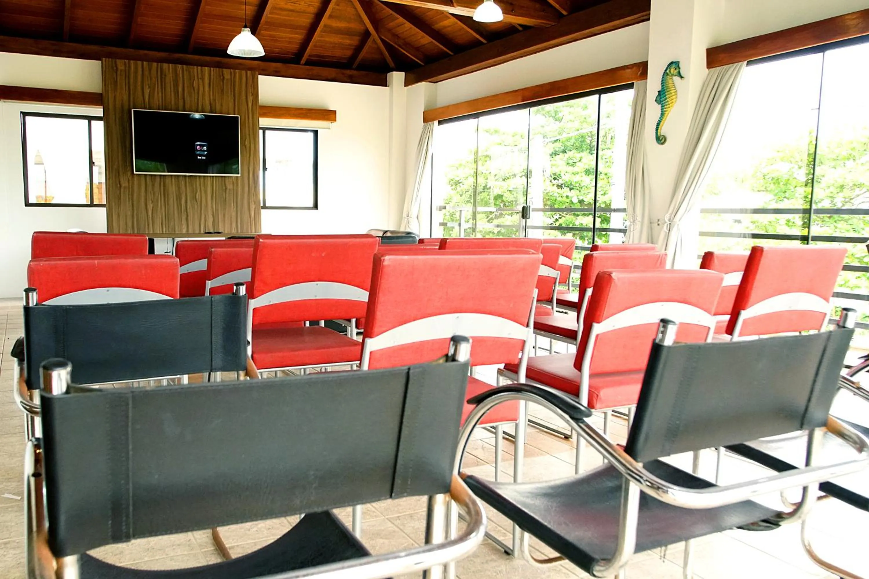 Entertainment in Parador Tropical