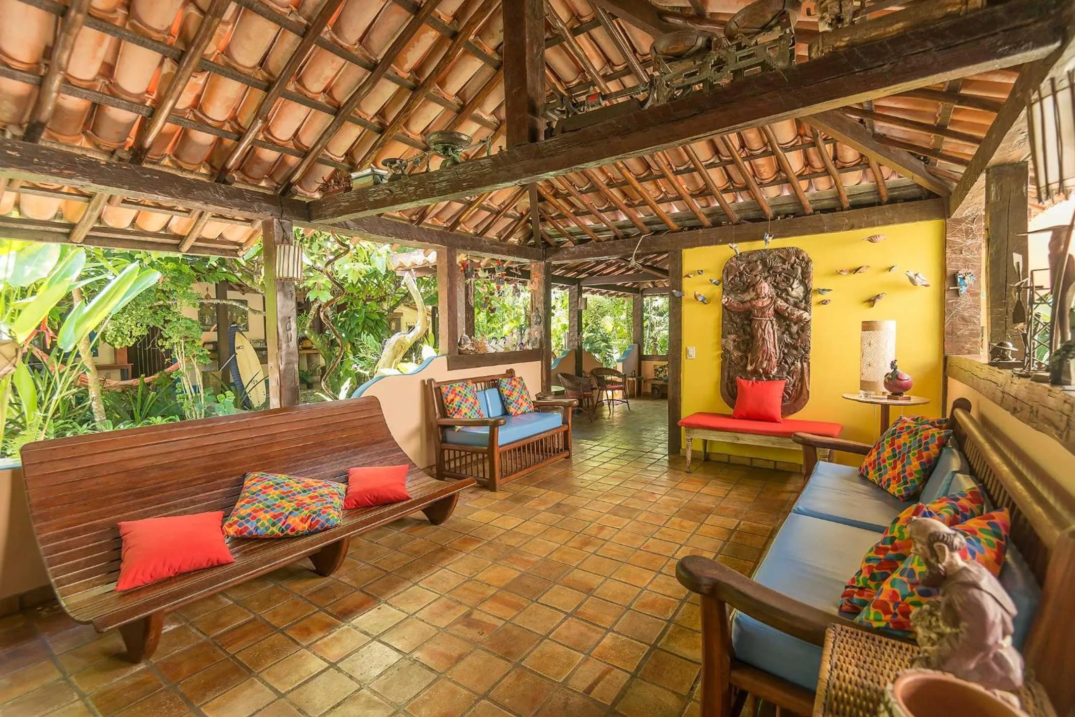 Communal lounge/ TV room in Pousada Bemvirá