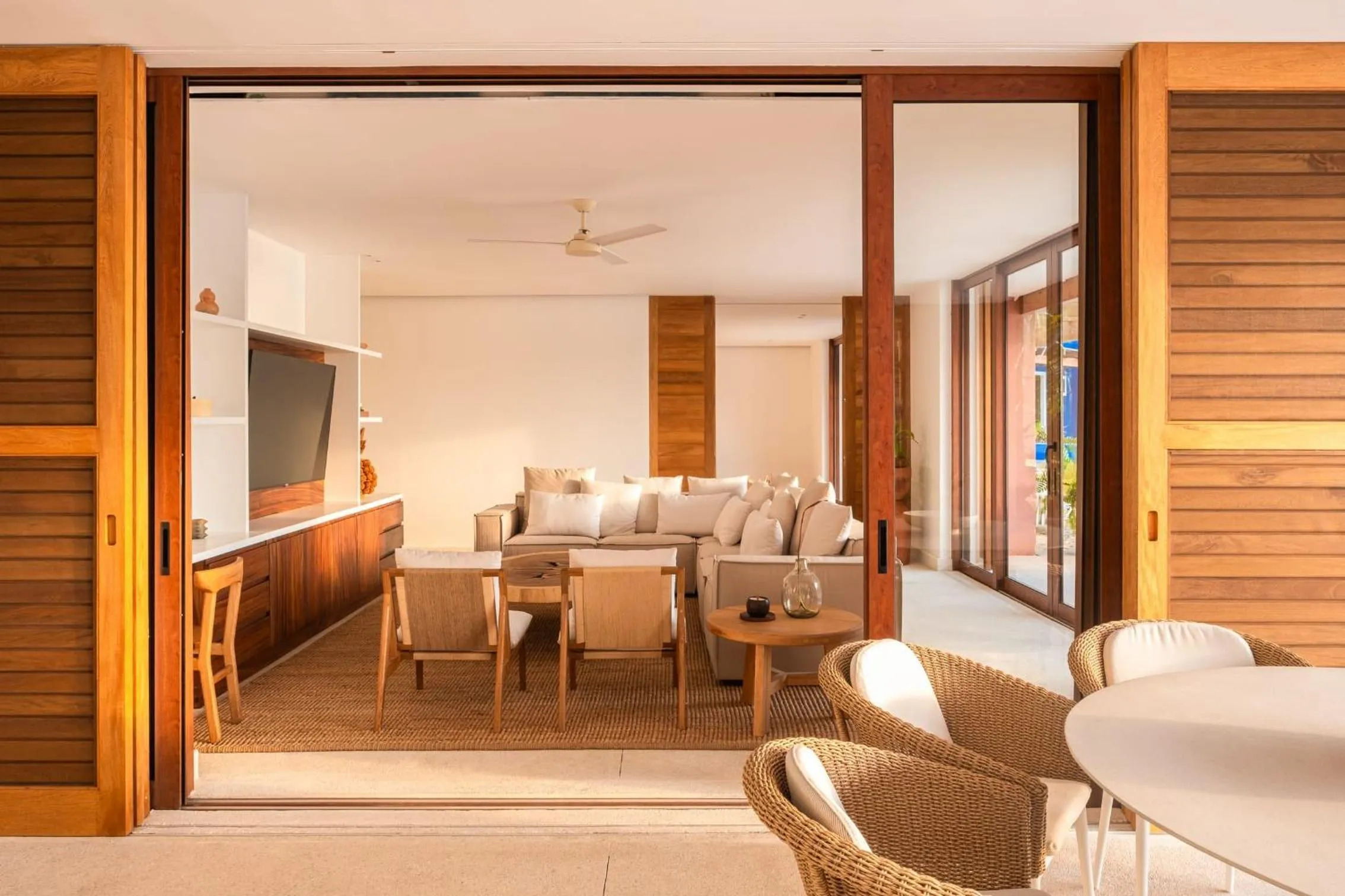 Communal lounge/ TV room in El Careyes Club & Residences