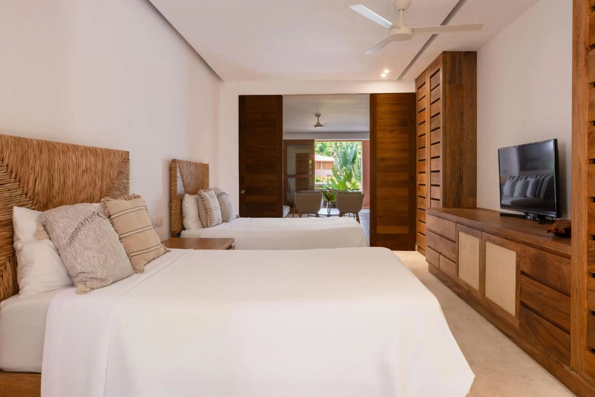 Bedroom, Bed in El Careyes Club & Residences