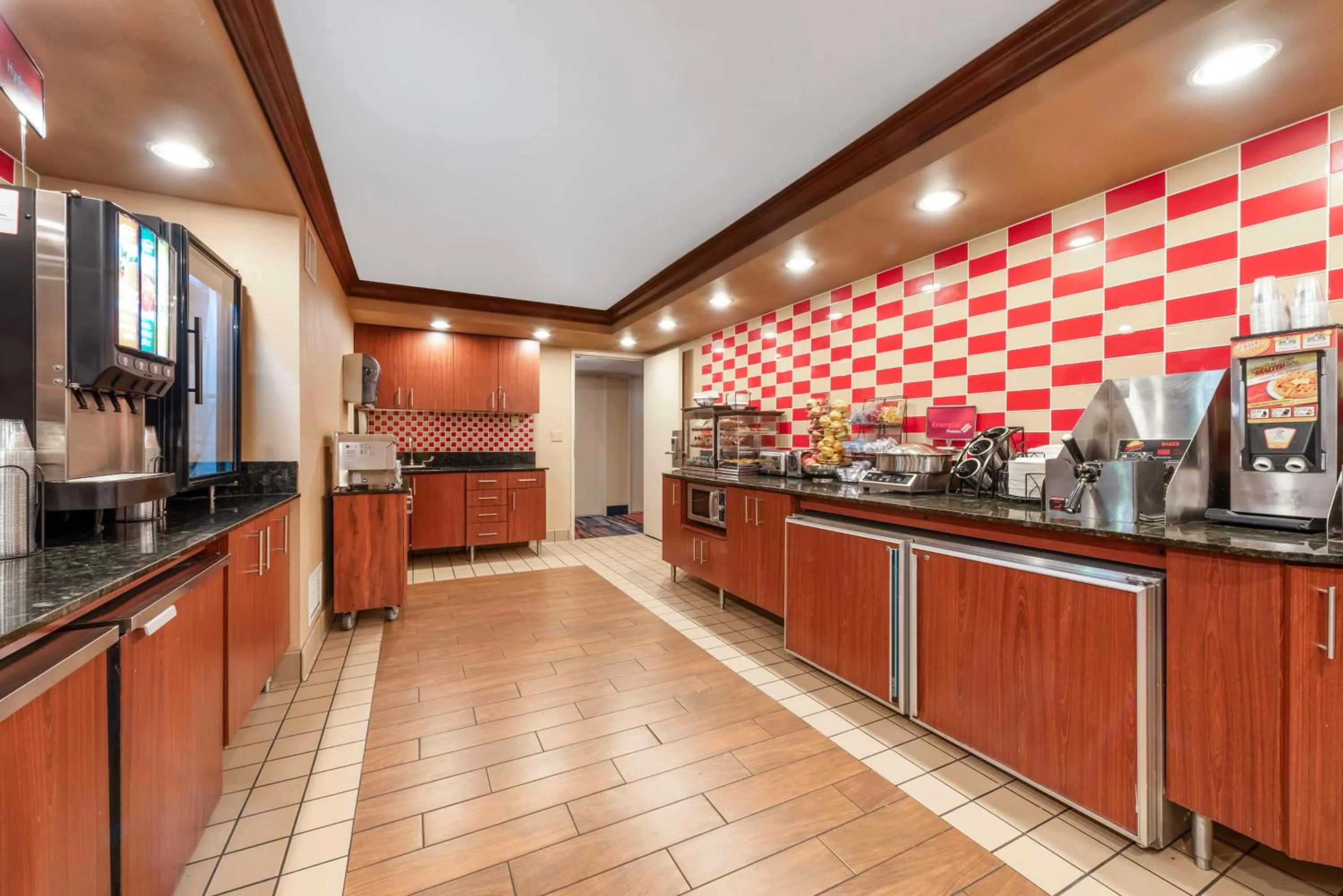 Breakfast in Best Western Plus White Bear Country Inn