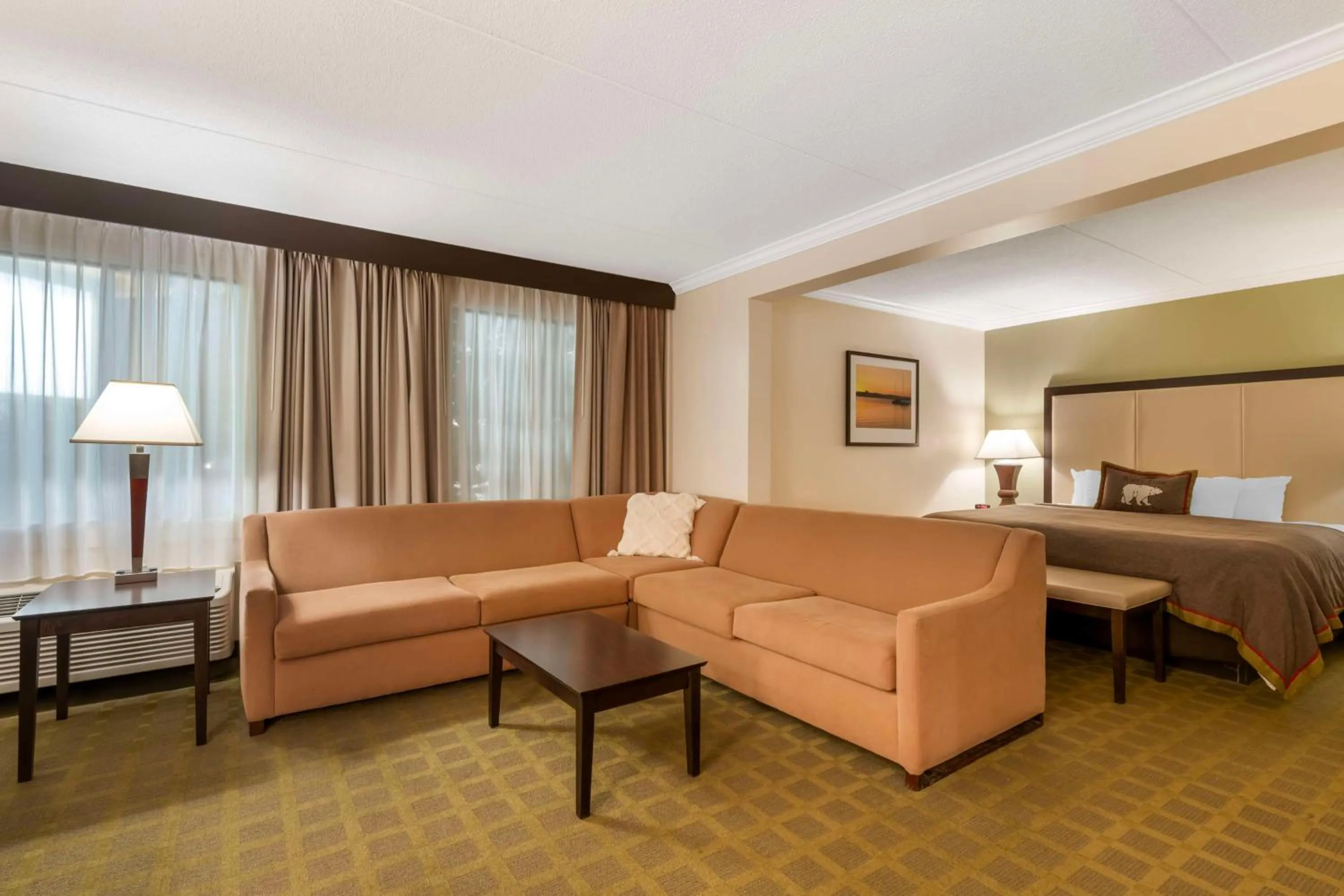 Executive King Room in Best Western Plus White Bear Country Inn