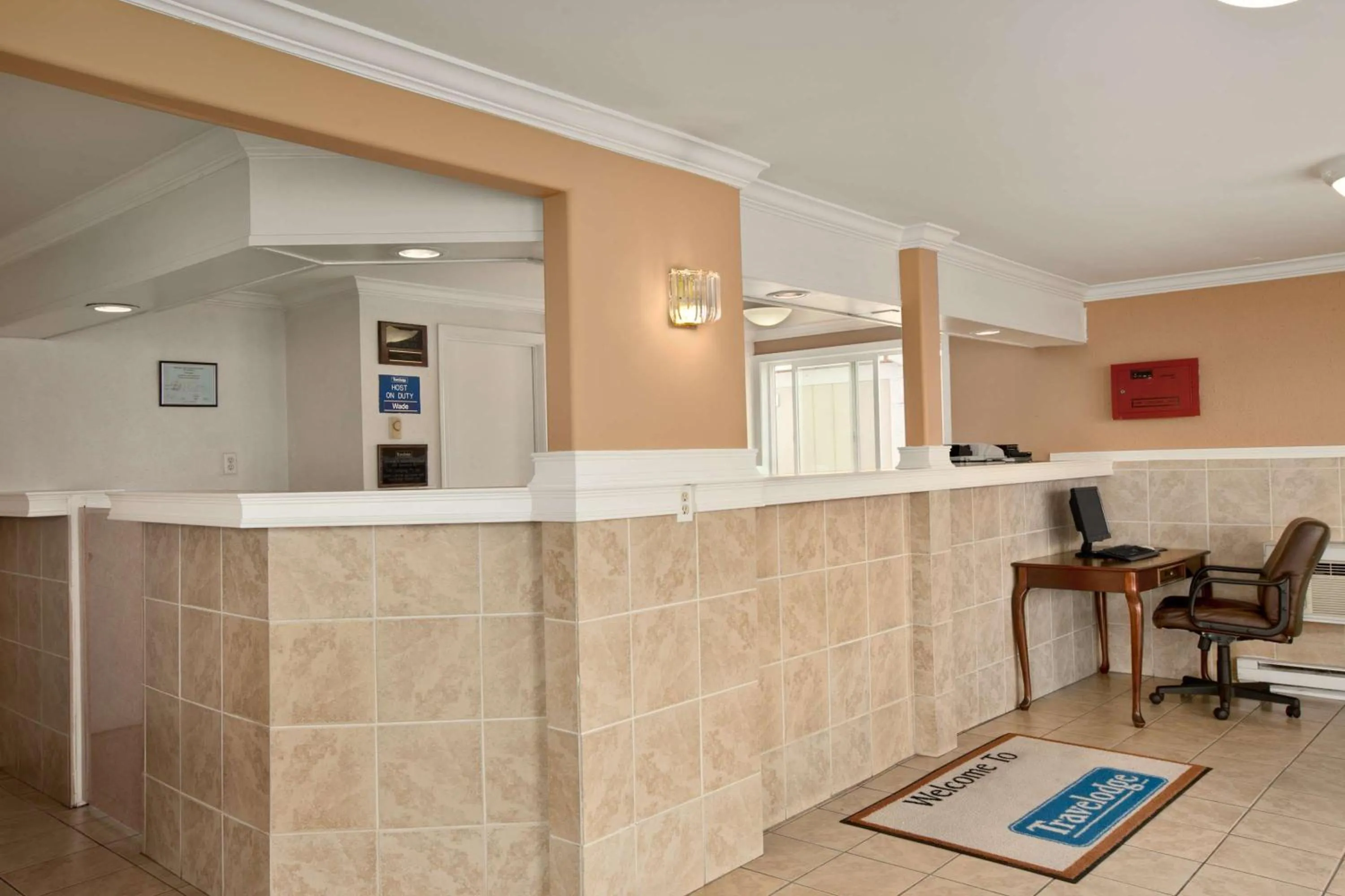 Lobby or reception, Lobby/Reception in Travelodge by Wyndham Port of Tacoma WA