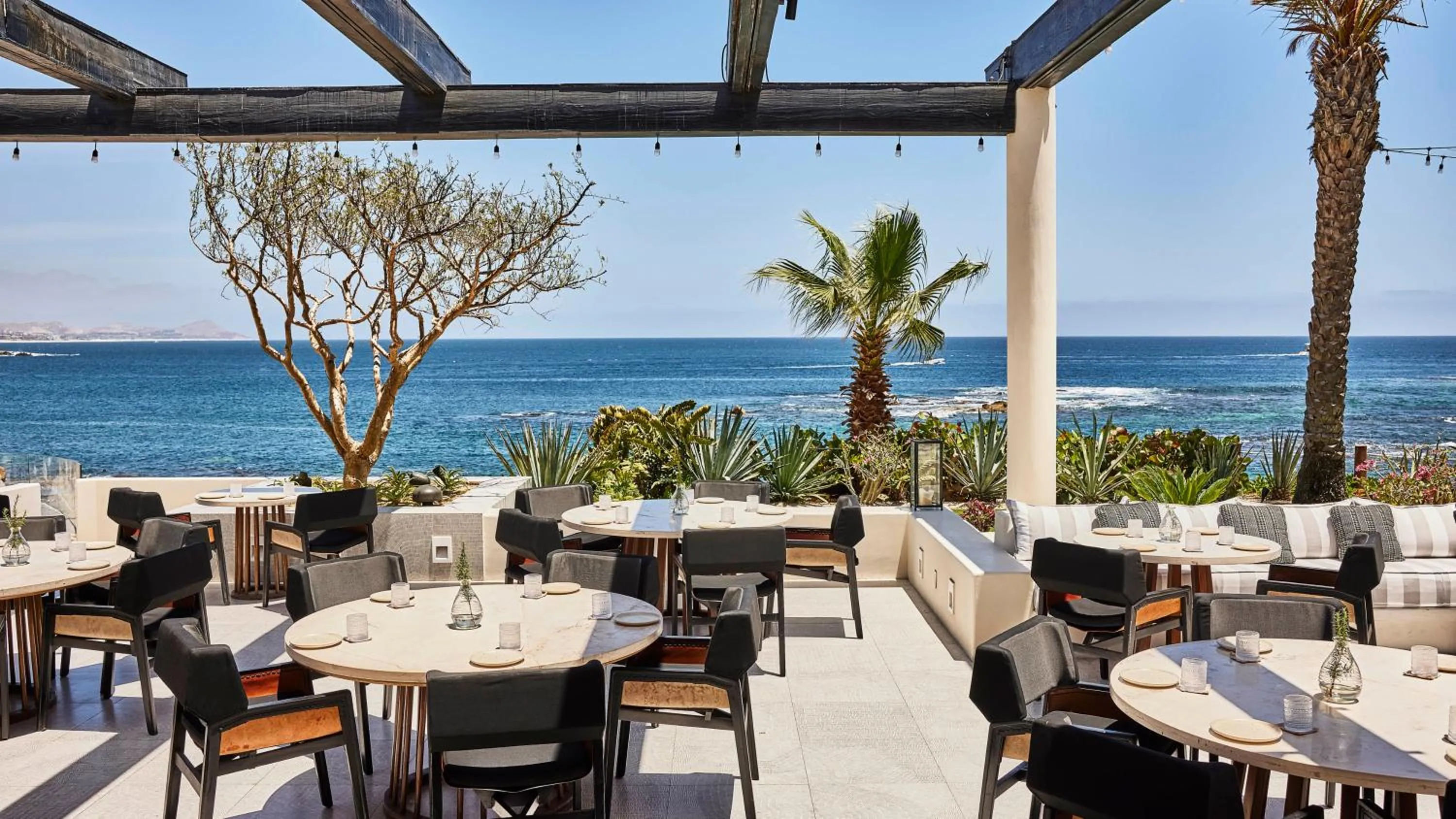 Restaurant/places to eat in Chileno Bay Resort & Residences, Auberge Collection