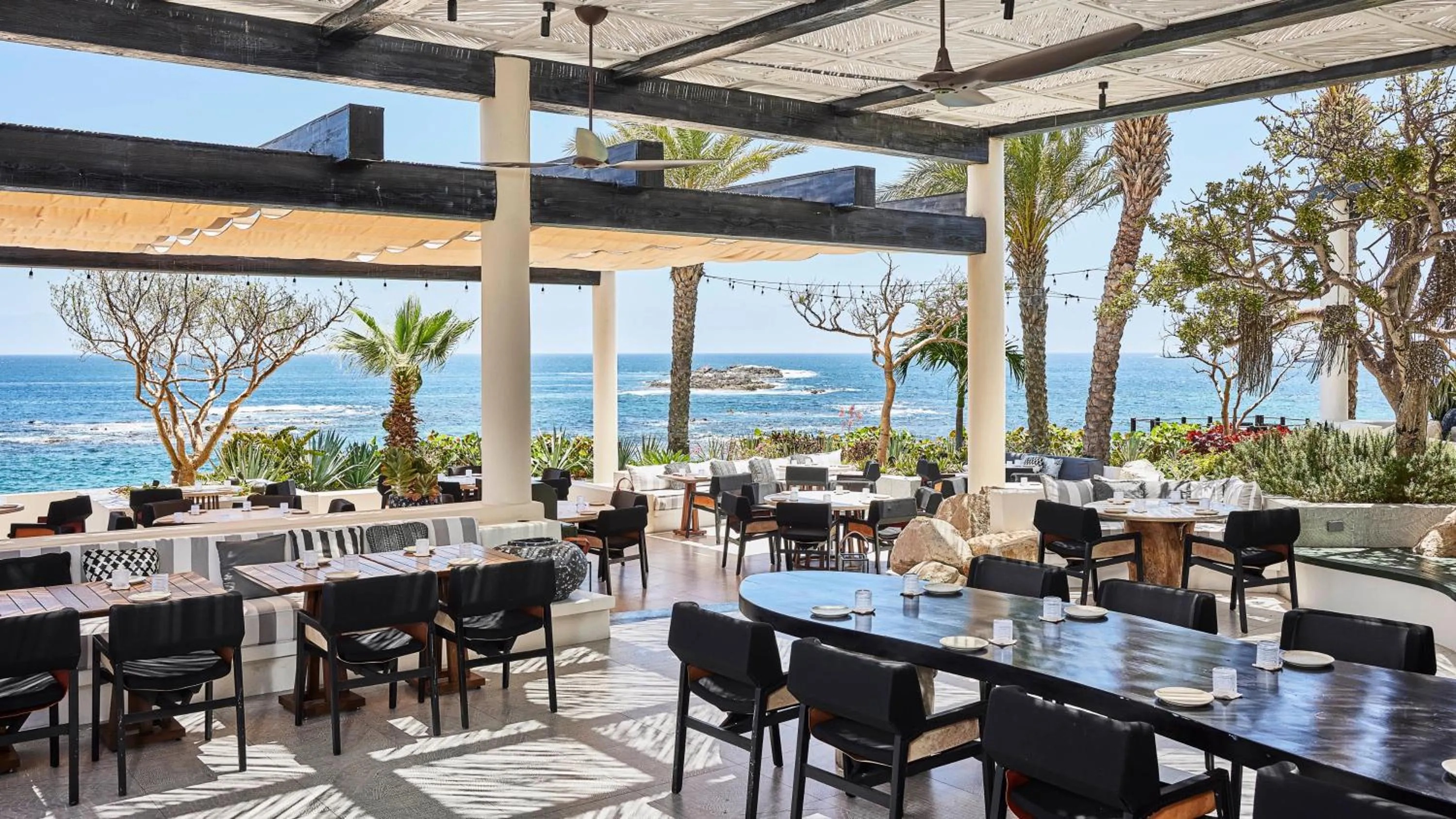 Restaurant/places to eat in Chileno Bay Resort & Residences, Auberge Collection