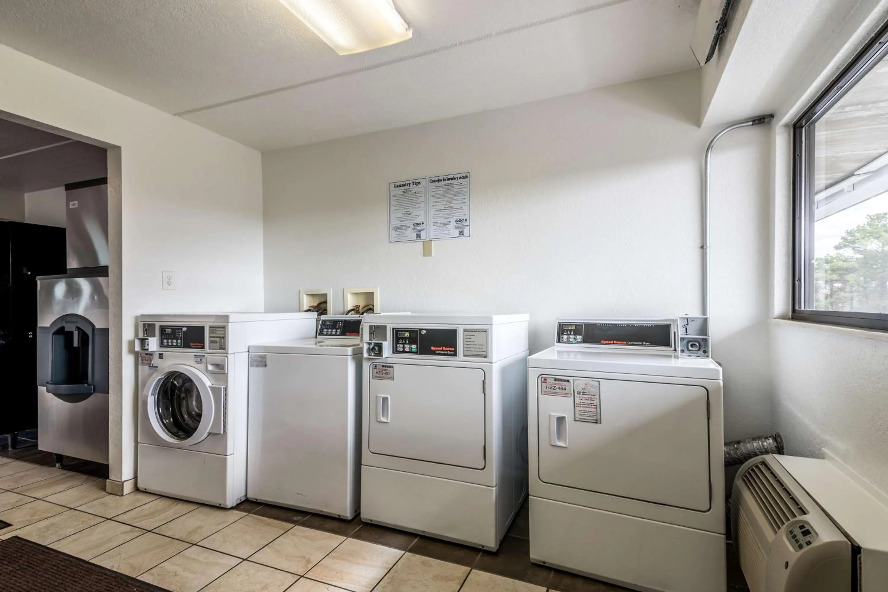 Property building in Motel 6-Birmingham, AL