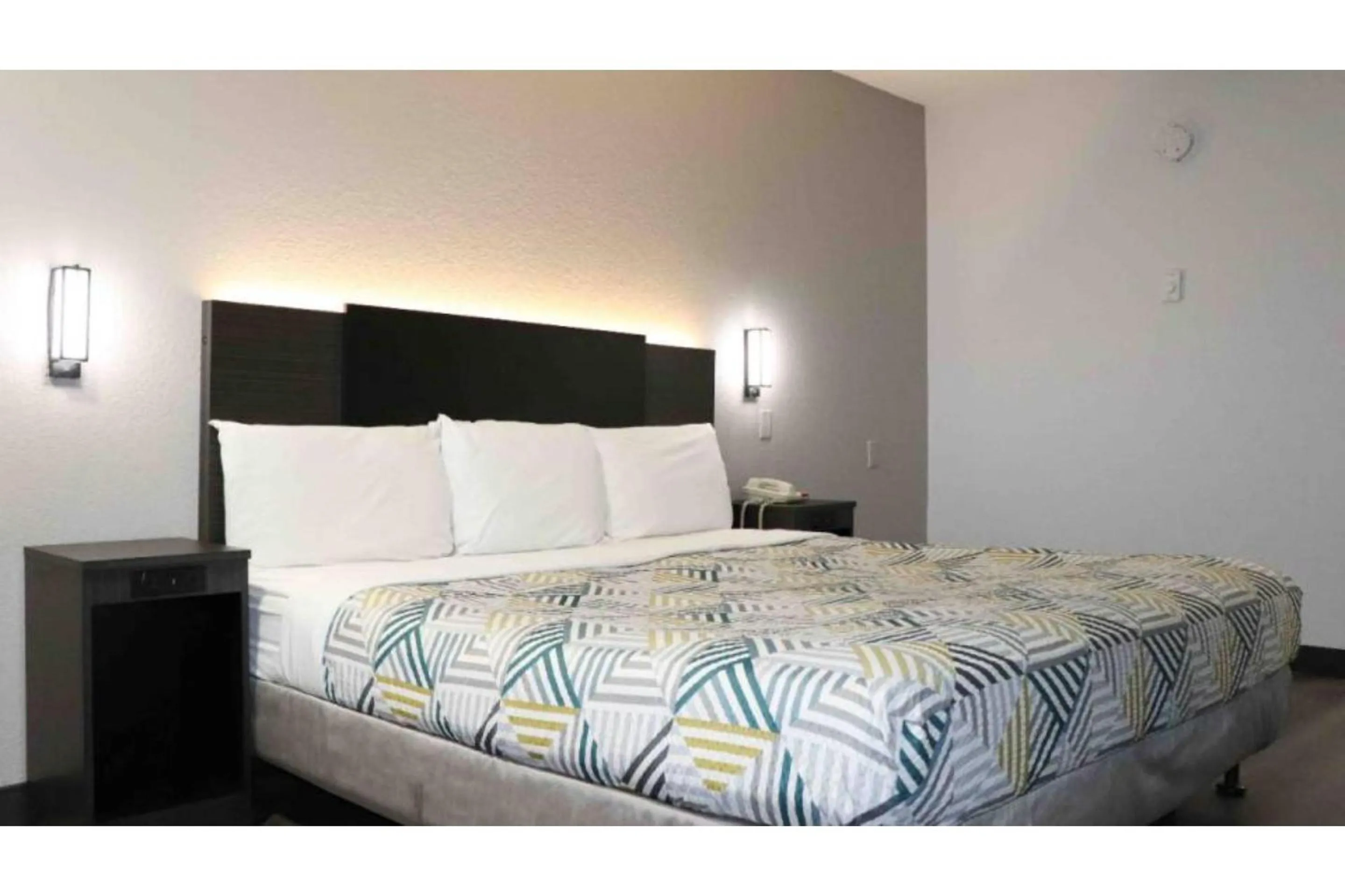 Bed in Motel 6-Birmingham, AL