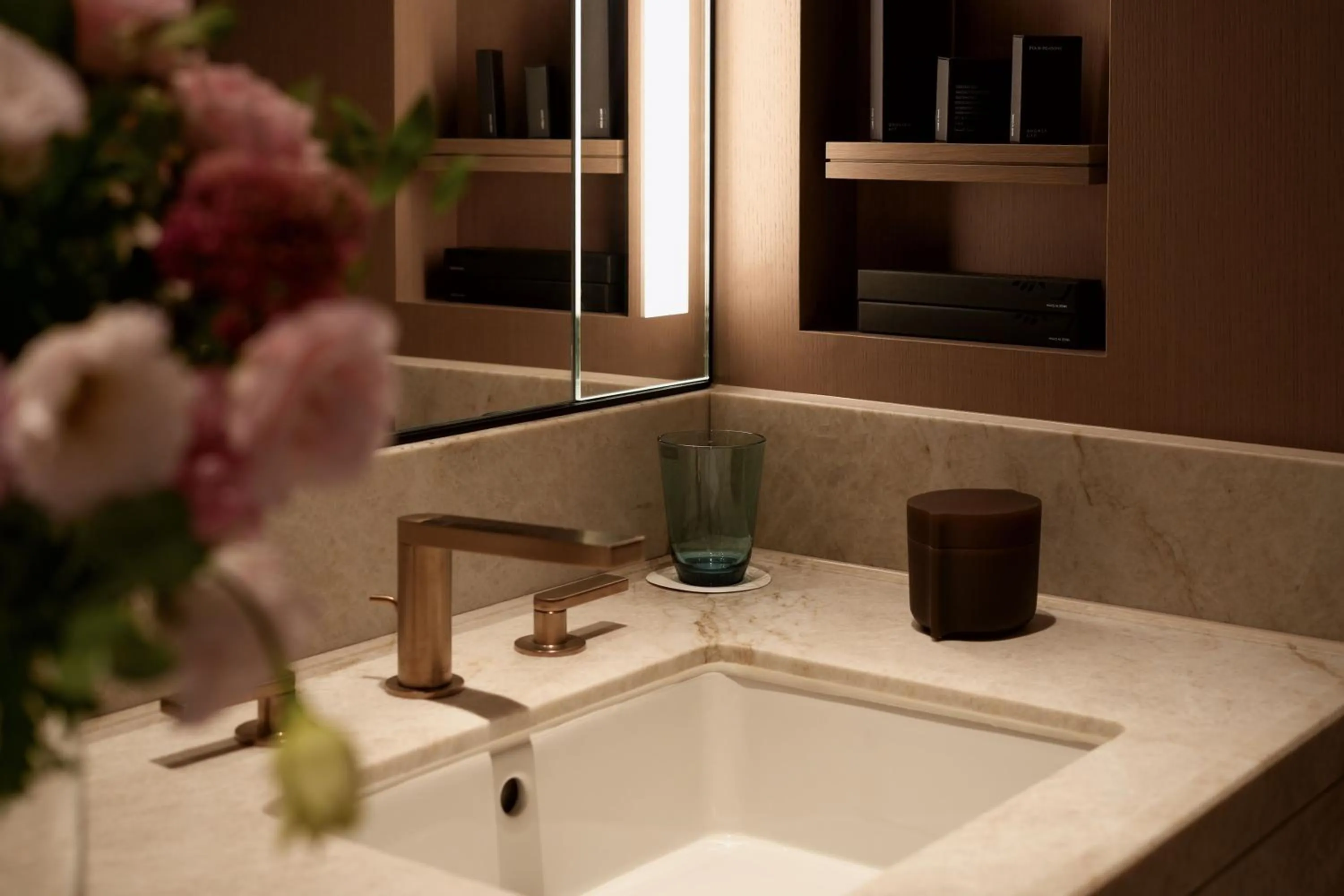 Bathroom in Four Seasons Hotel Tokyo at Marunouchi