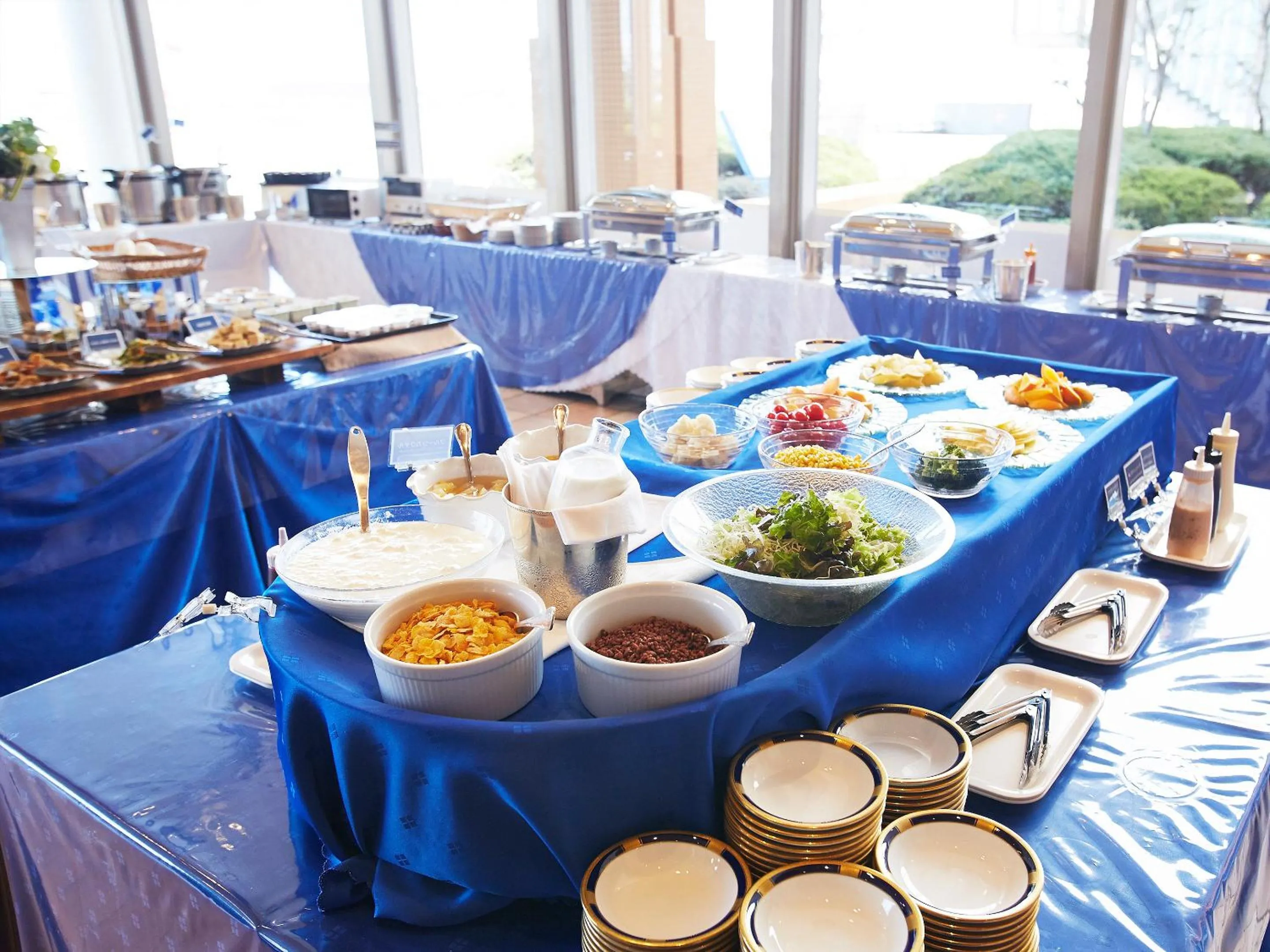 Restaurant/places to eat in Hotel Seagull Tenpozan Osaka